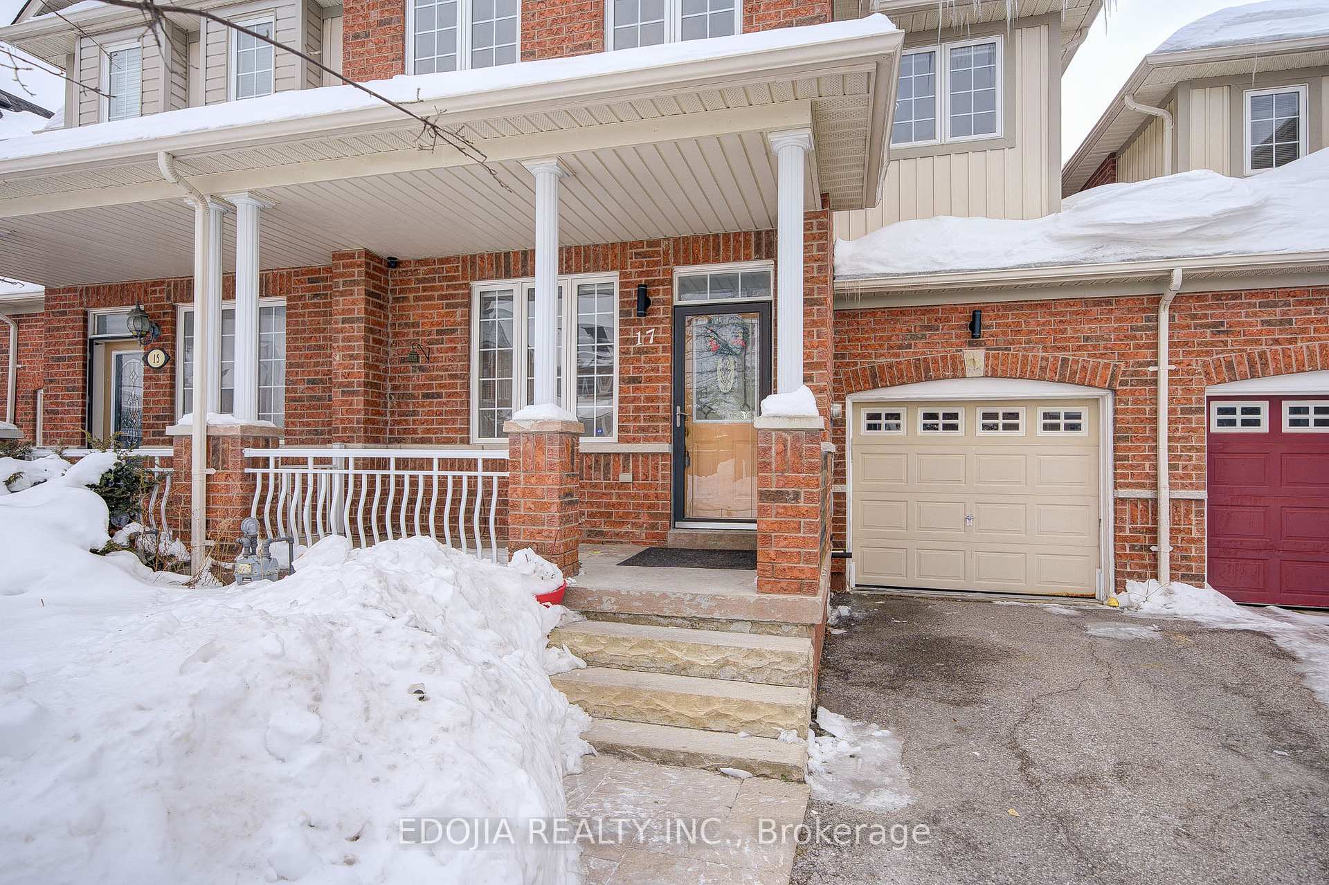 Photo 2 of 17 Barnwood Drive, Richmond Hill, Oak Ridges Lake Wilcox — HOMEH