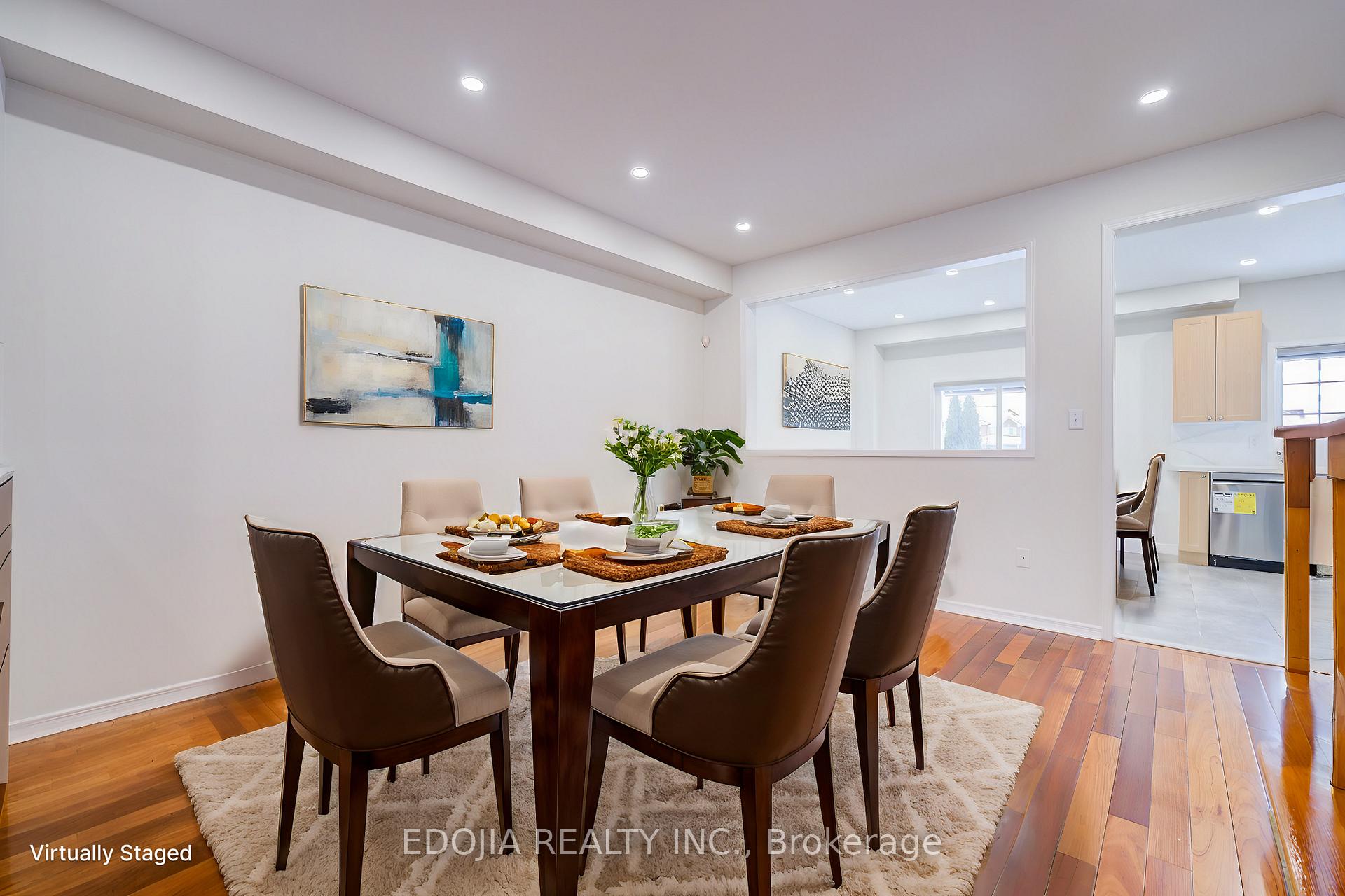 Photo 8 of 17 Barnwood Drive, Richmond Hill, Oak Ridges Lake Wilcox — HOMEH