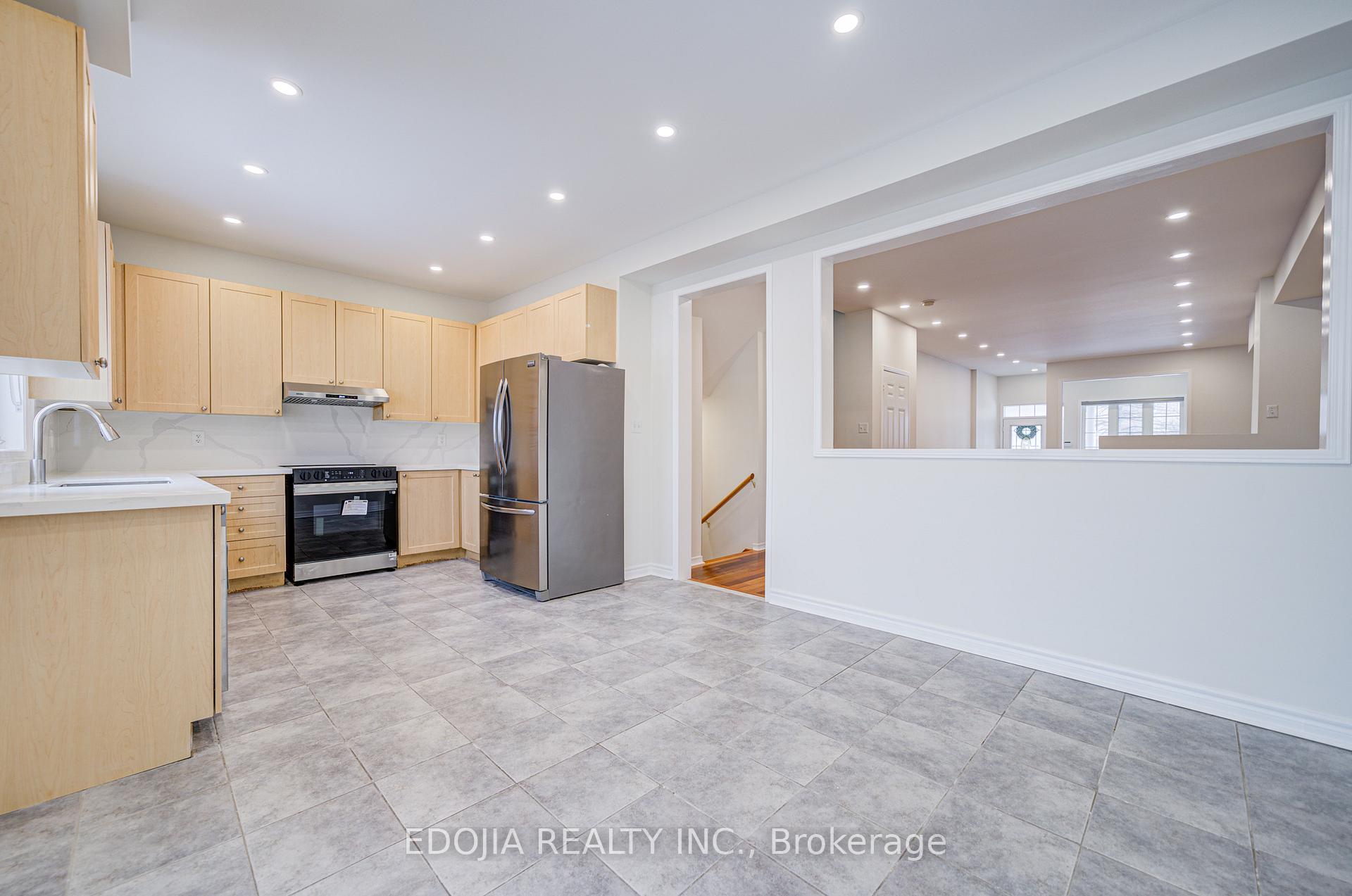 Photo 19 of 17 Barnwood Drive, Richmond Hill, Oak Ridges Lake Wilcox — HOMEH