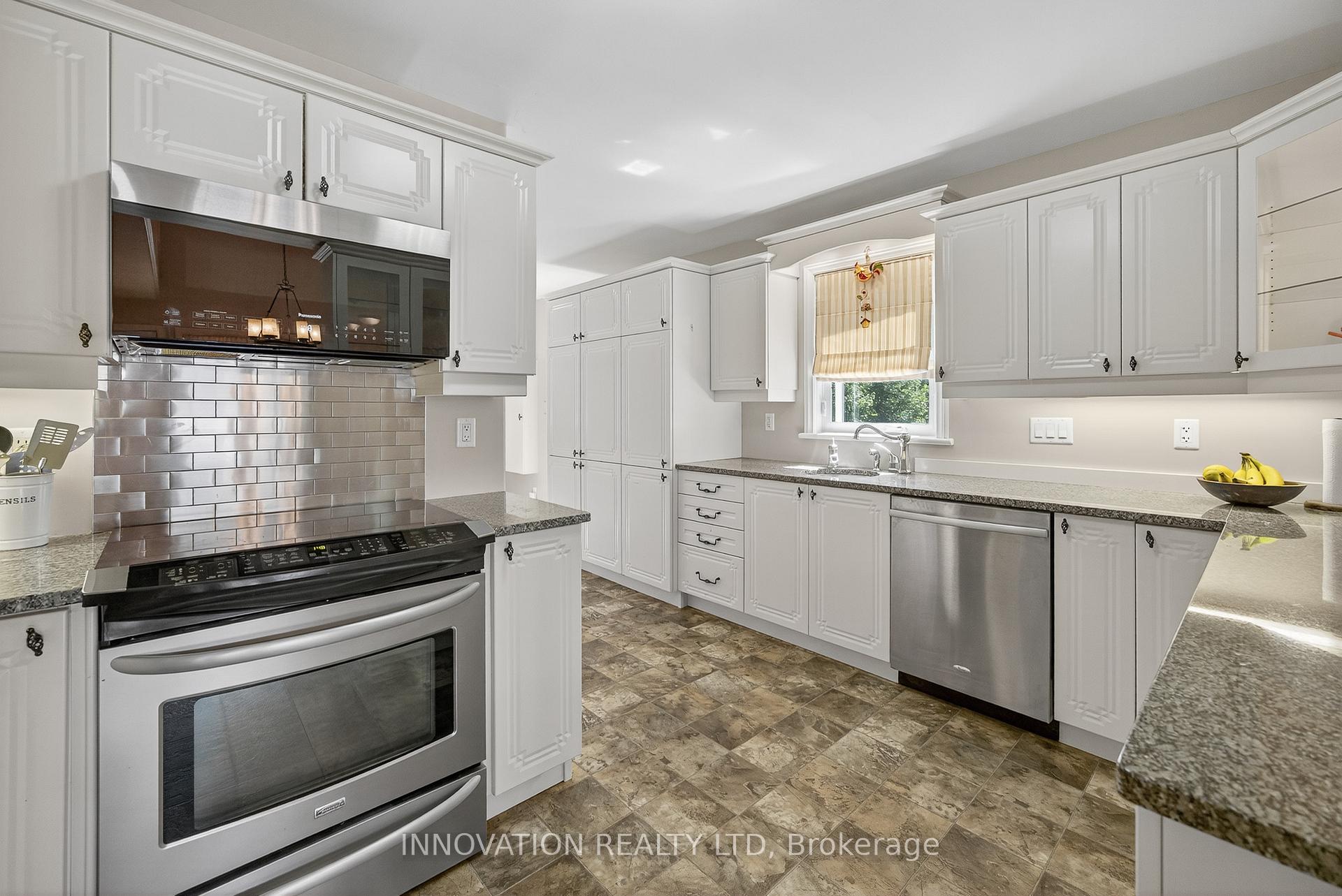 Photo 10 of 240 Birch Avenue, Beckwith, Beckwith Twp — HOMEH