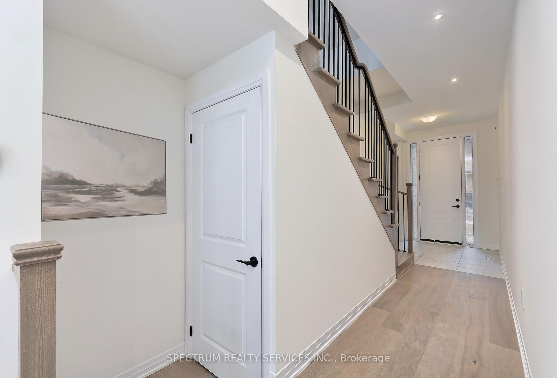 Photo 4 of 31 De La Roche Drive, Vaughan, Vellore Village — HOMEH