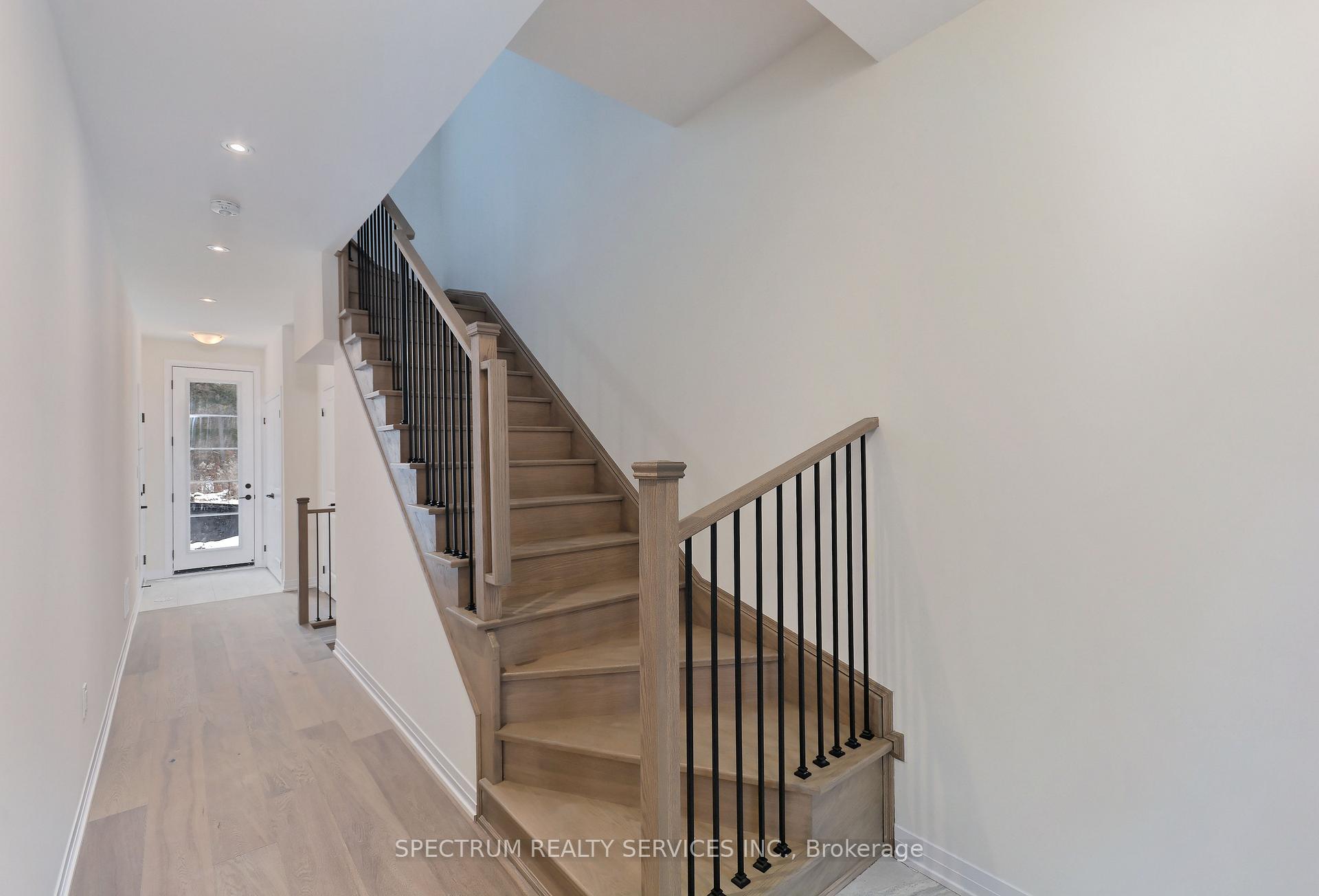 Photo 5 of 31 De La Roche Drive, Vaughan, Vellore Village — HOMEH