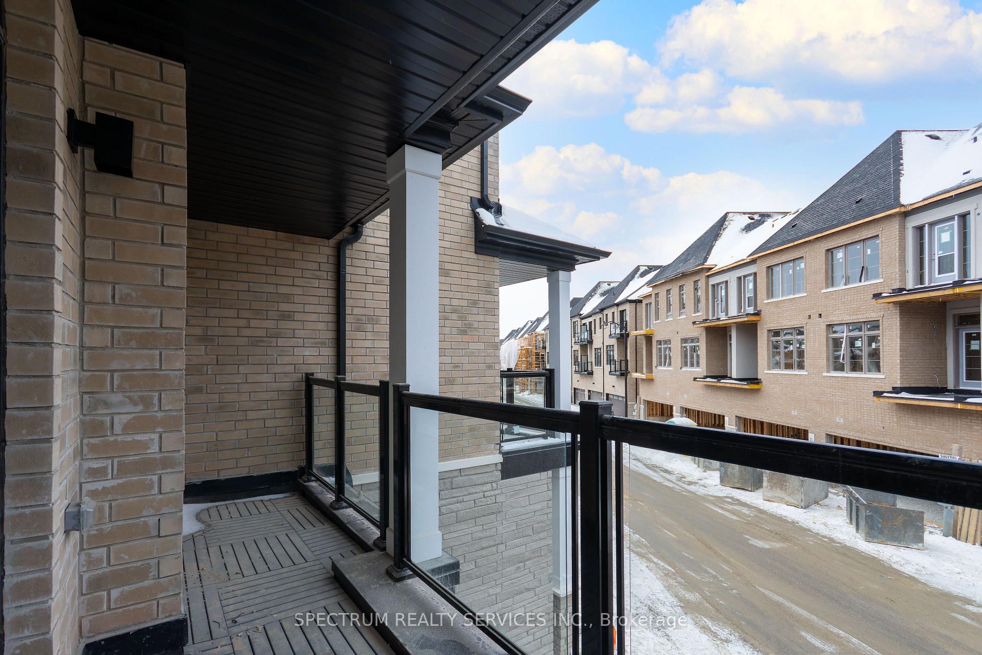 Photo 12 of 31 De La Roche Drive, Vaughan, Vellore Village — HOMEH