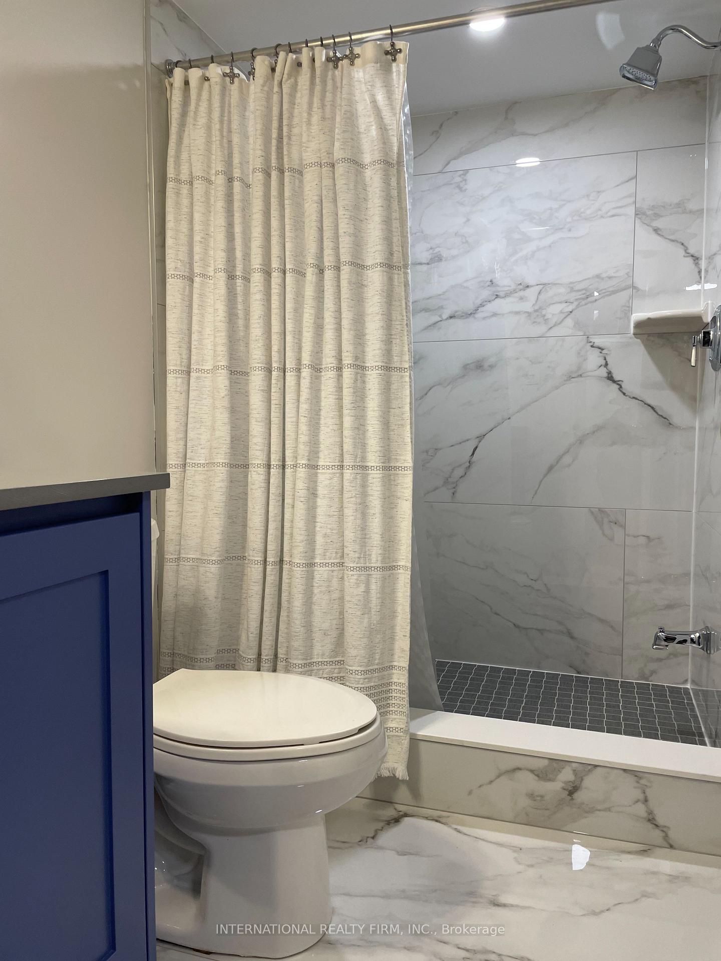 Photo 10 of Unit BSMT, 21 Lund Street, Richmond Hill, North Richvale — HOMEH