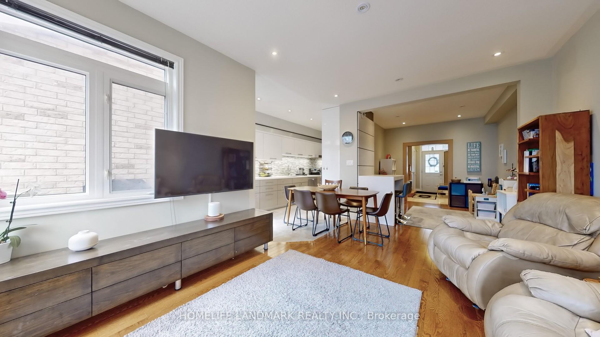 Photo 12 of 55 Venture Avenue, Richmond Hill, Rouge Woods — HOMEH