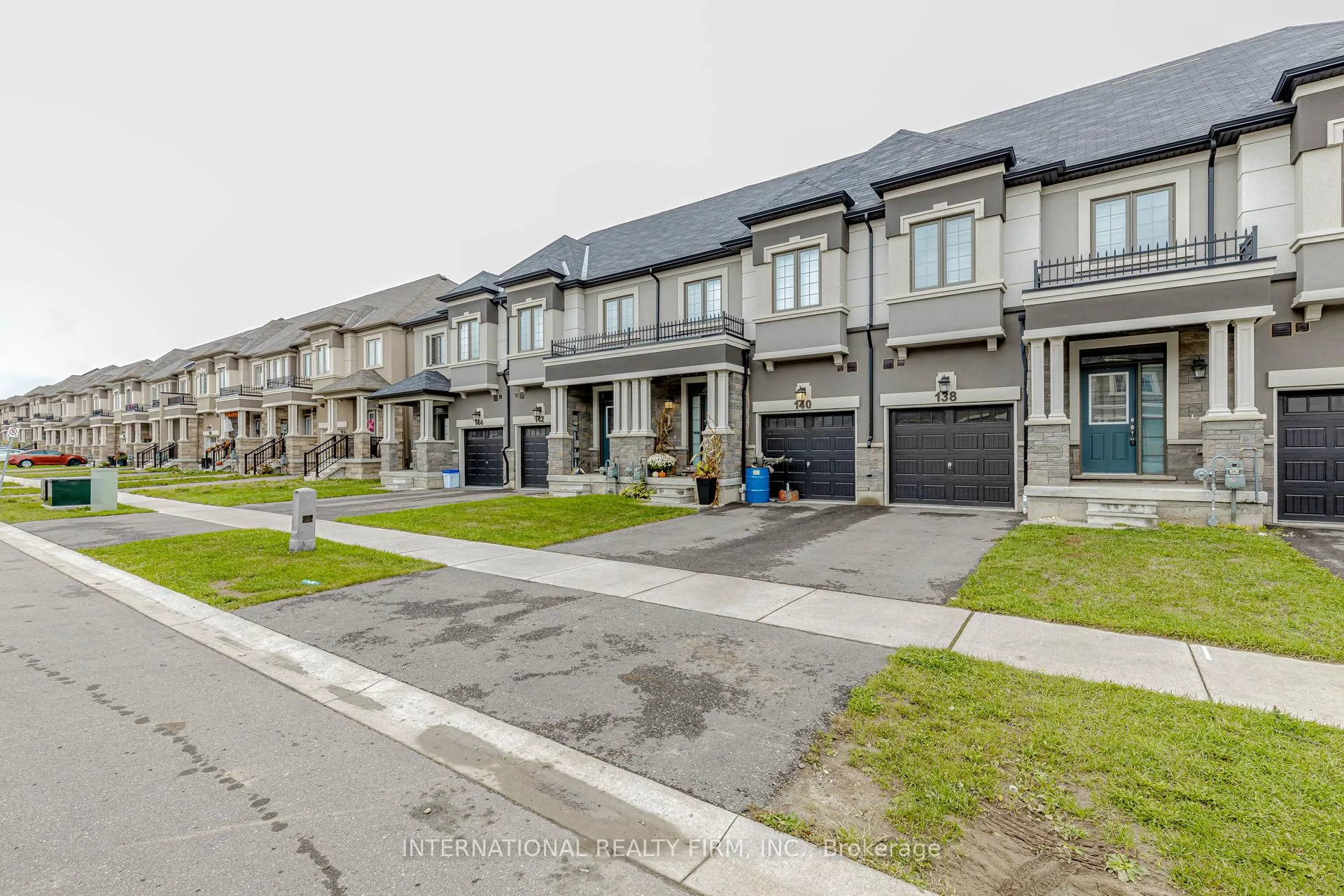 Photo 2 of 138 Flagg Avenue, Brant, Paris — HOMEH