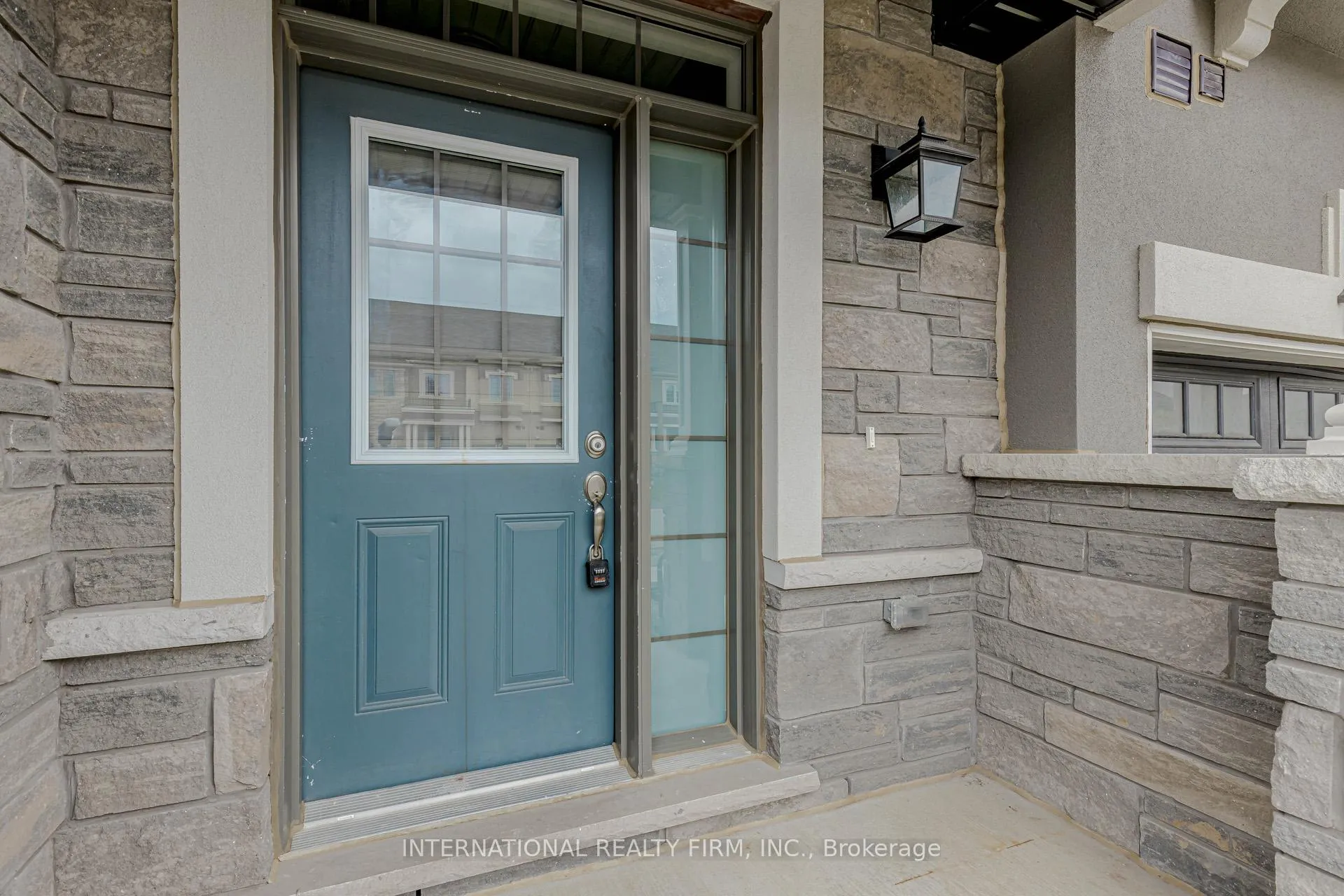 Photo 6 of 138 Flagg Avenue, Brant, Paris — HOMEH