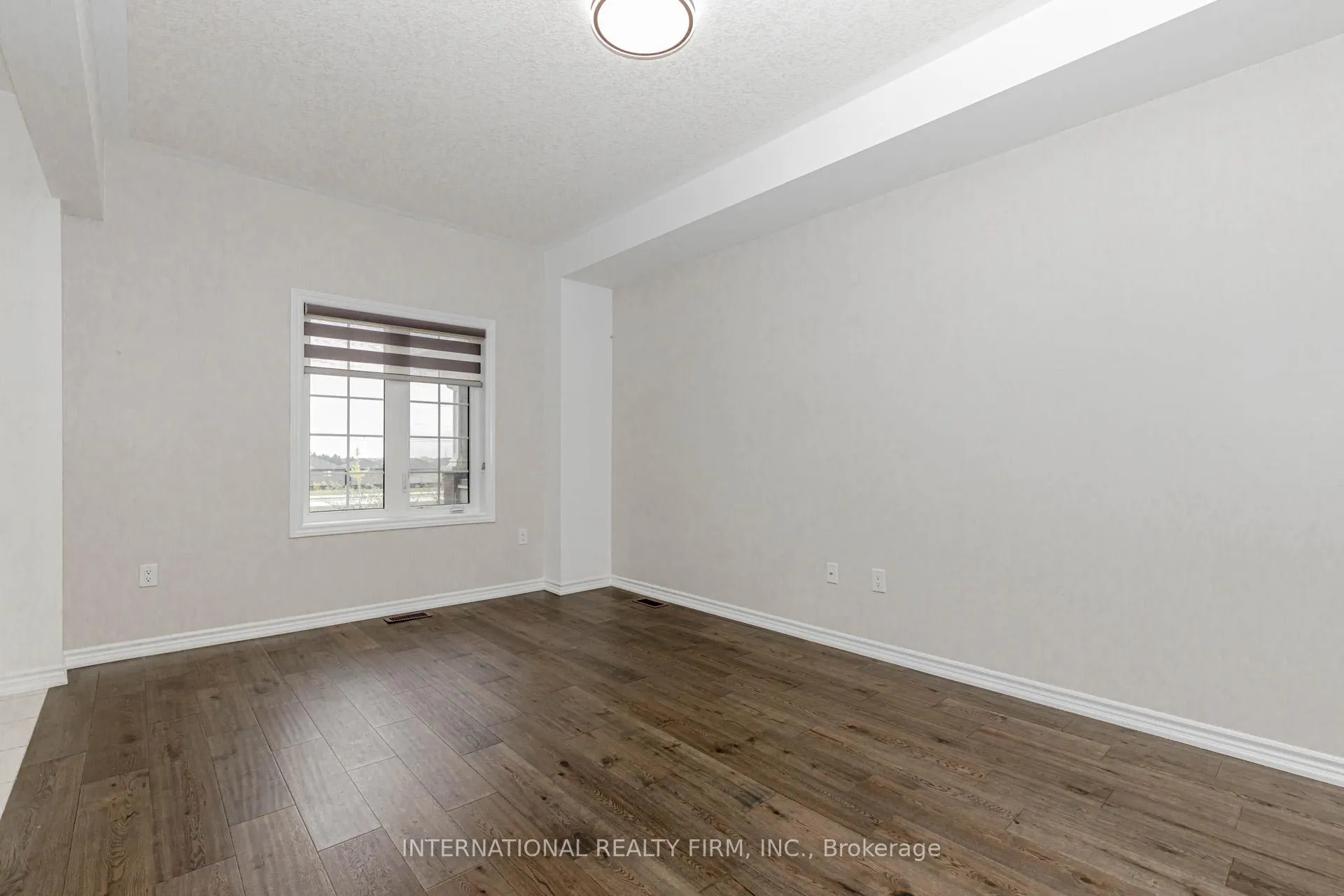 Photo 8 of 138 Flagg Avenue, Brant, Paris — HOMEH