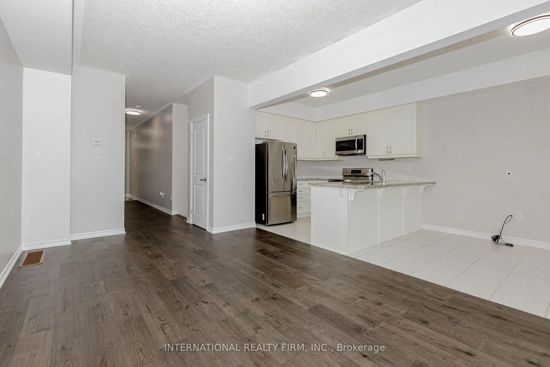 Photo 9 of 138 Flagg Avenue, Brant, Paris — HOMEH