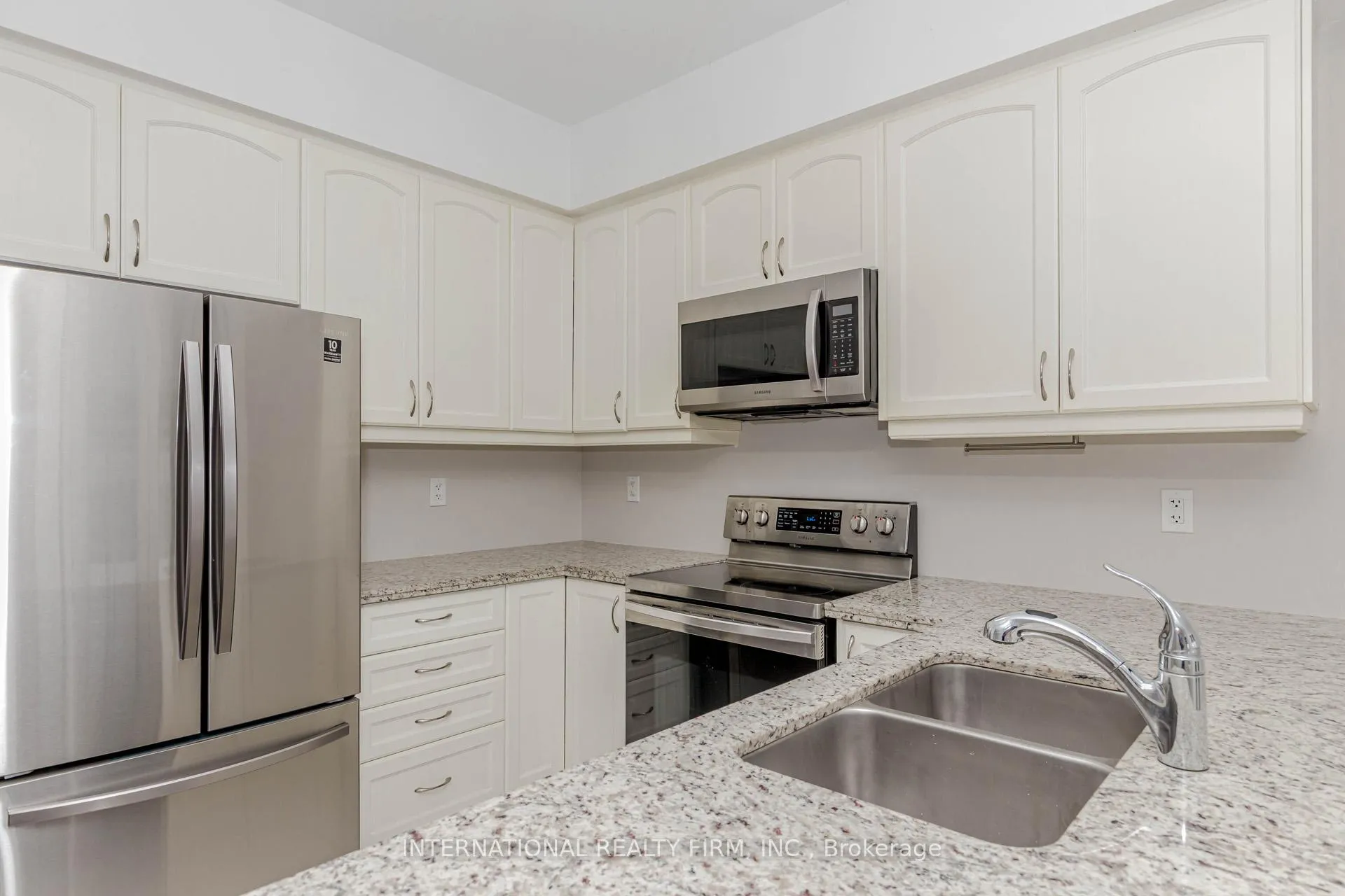 Photo 12 of 138 Flagg Avenue, Brant, Paris — HOMEH