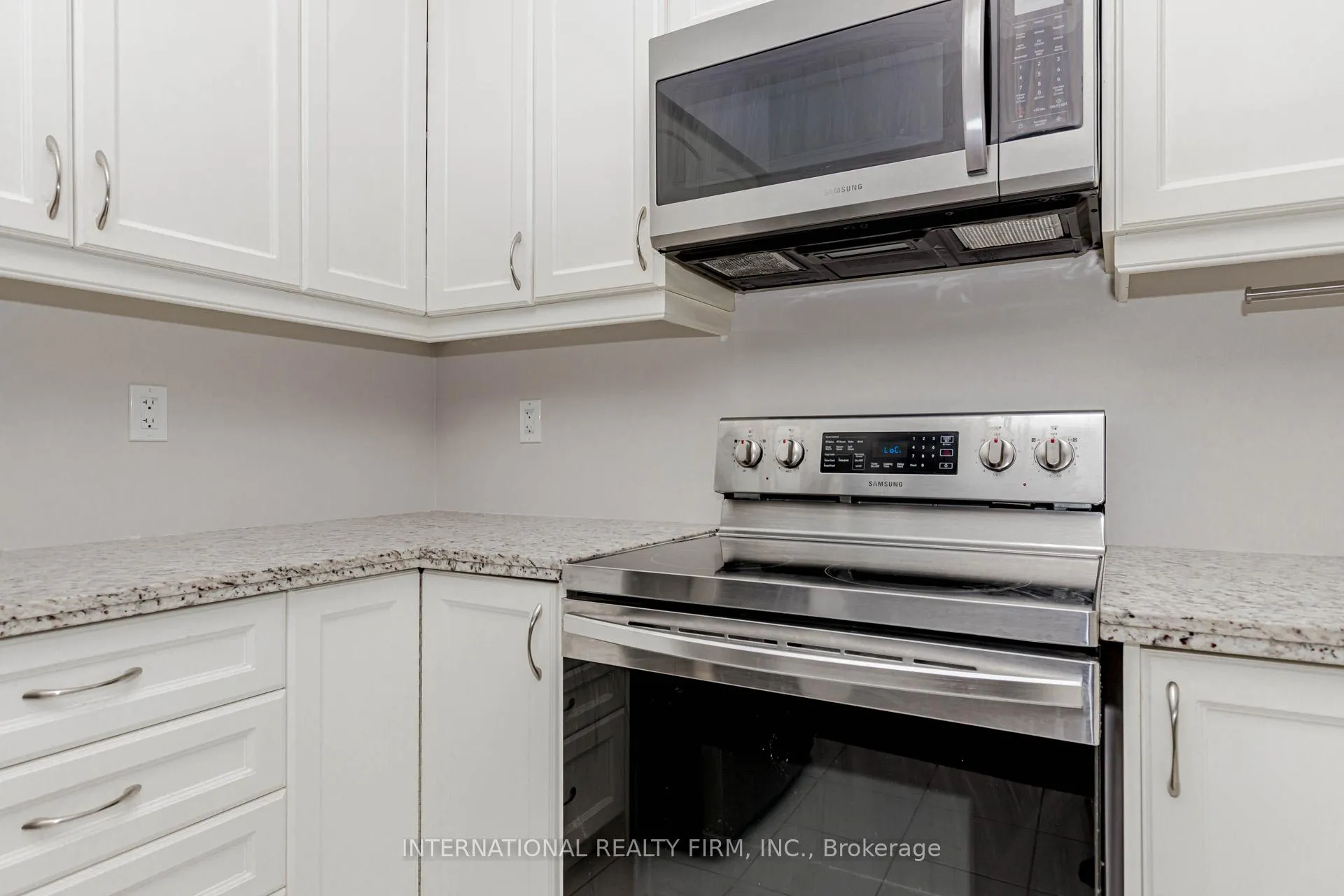 Photo 14 of 138 Flagg Avenue, Brant, Paris — HOMEH