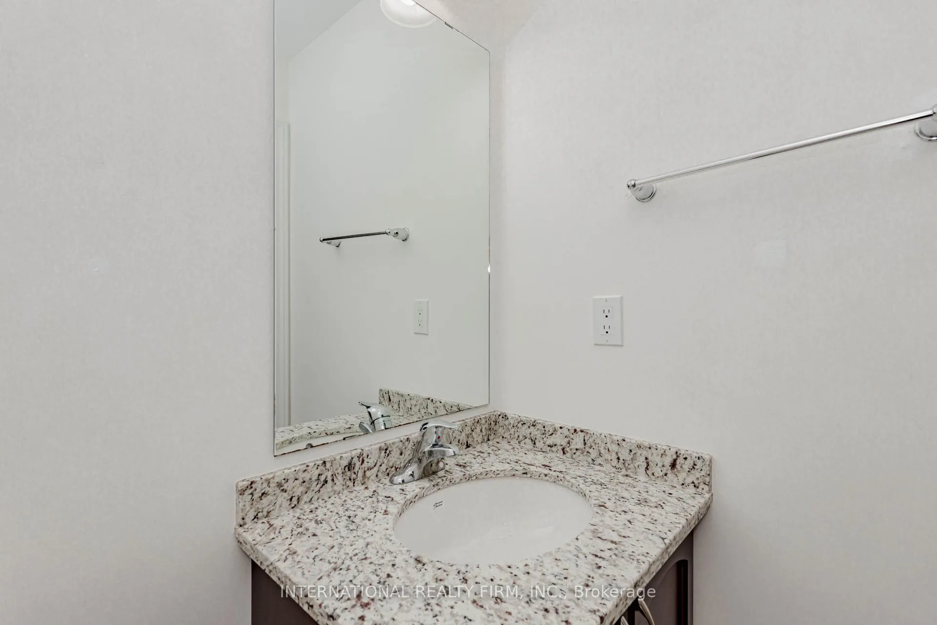 Photo 23 of 138 Flagg Avenue, Brant, Paris — HOMEH
