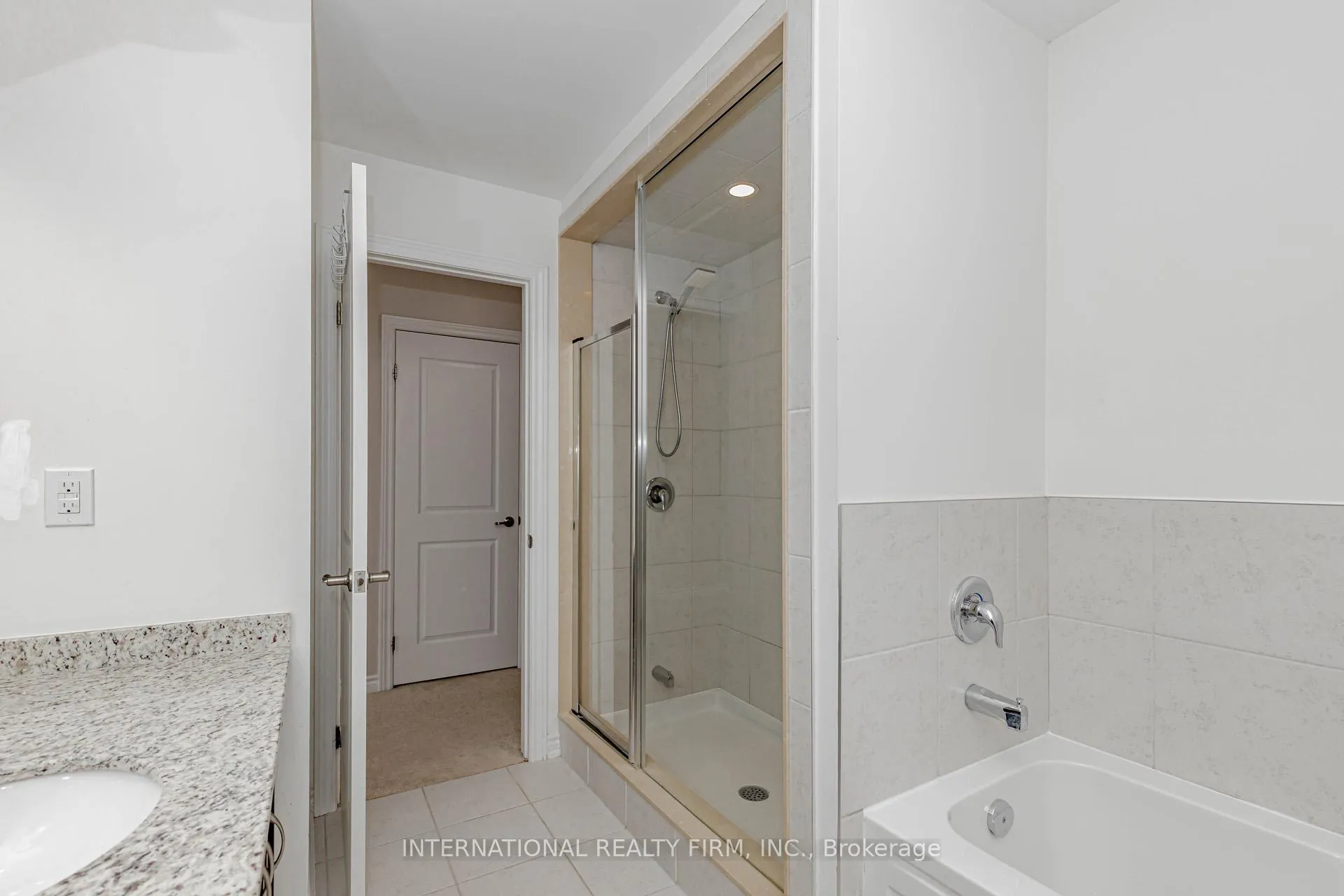 Photo 30 of 138 Flagg Avenue, Brant, Paris — HOMEH