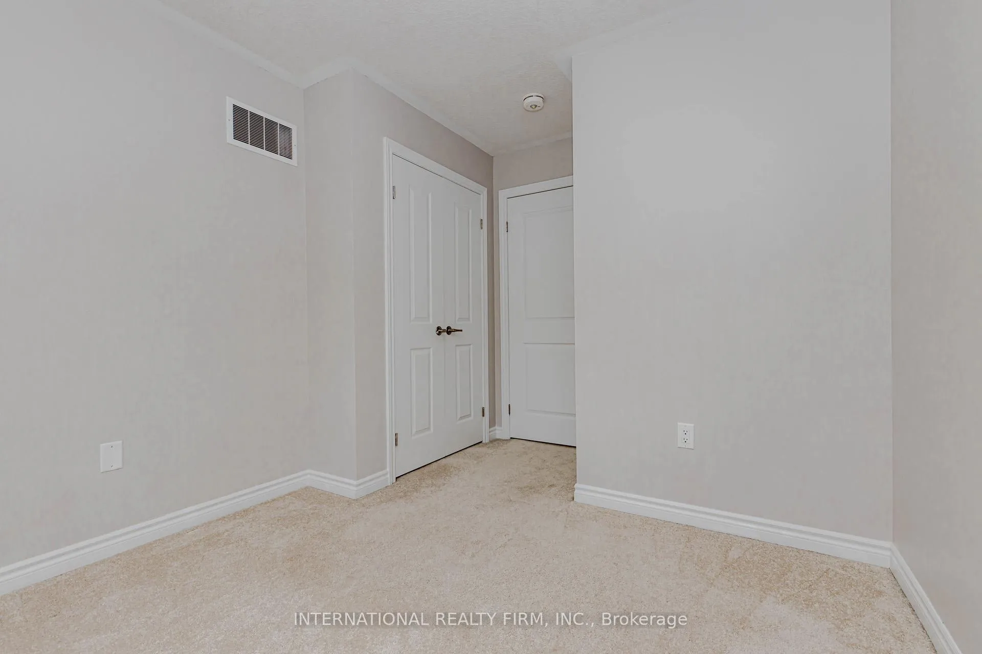 Photo 33 of 138 Flagg Avenue, Brant, Paris — HOMEH