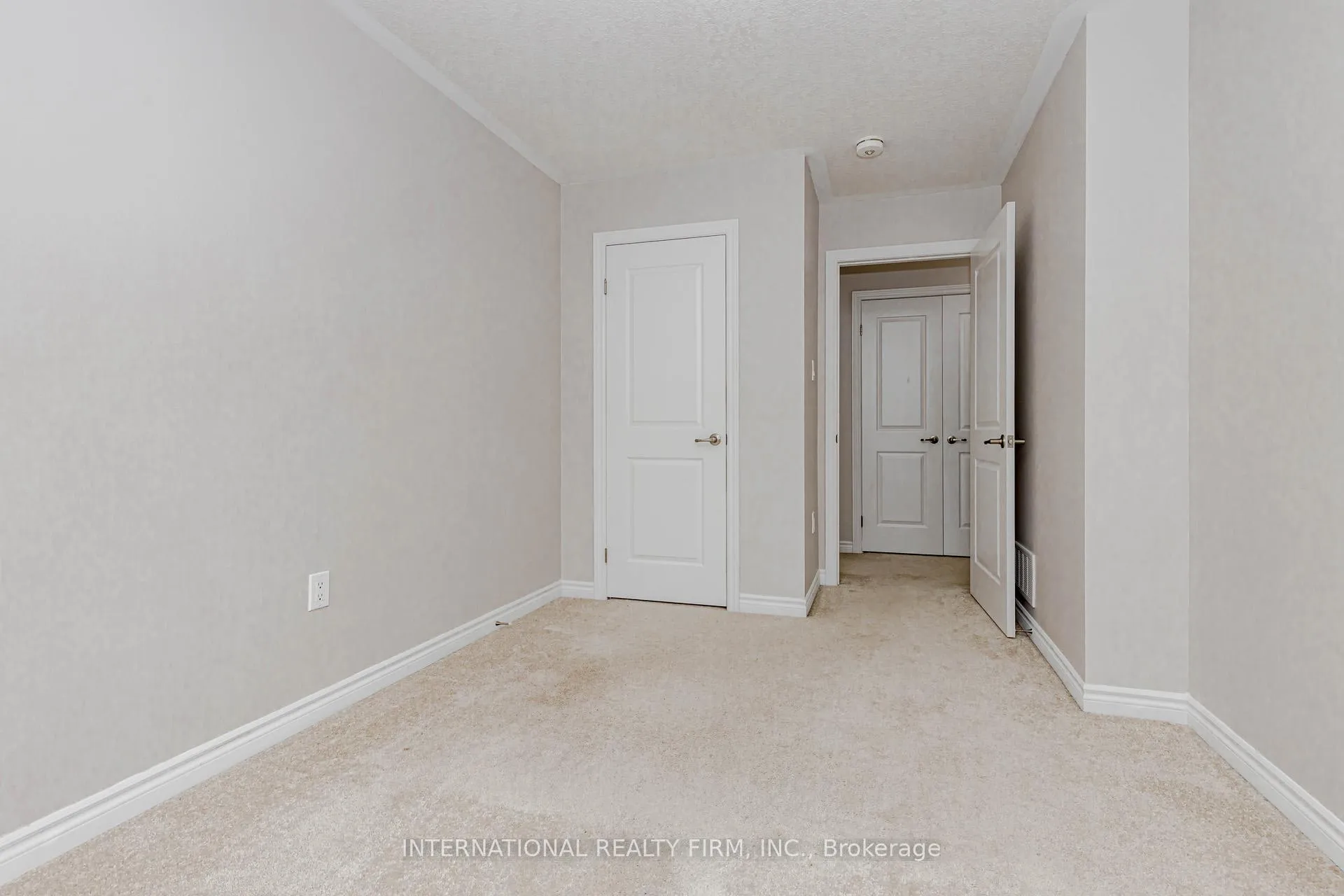 Photo 39 of 138 Flagg Avenue, Brant, Paris — HOMEH