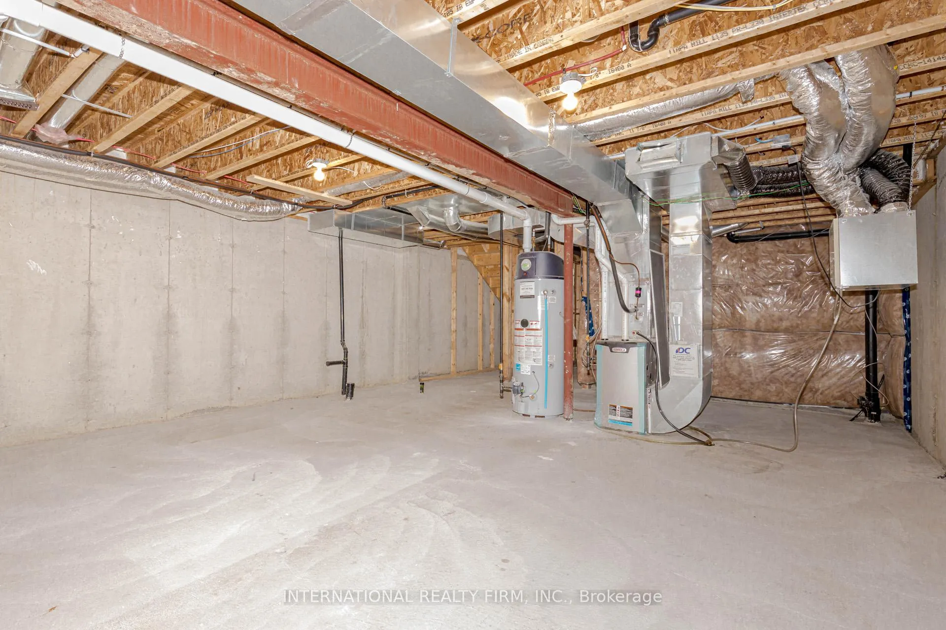 Photo 44 of 138 Flagg Avenue, Brant, Paris — HOMEH