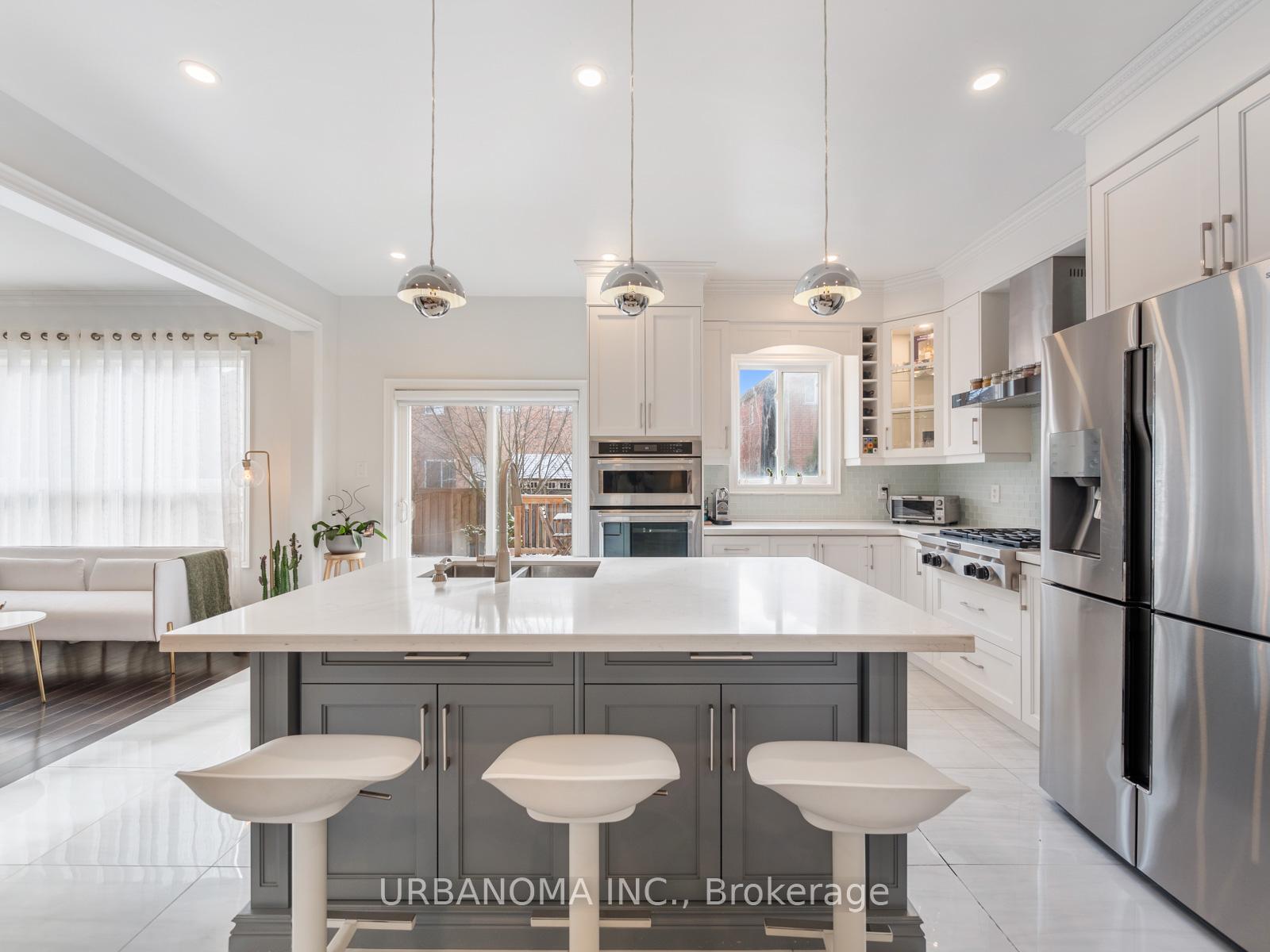 Photo 9 of 24 Palmette Drive, Richmond Hill, Oak Ridges Lake Wilcox — HOMEH