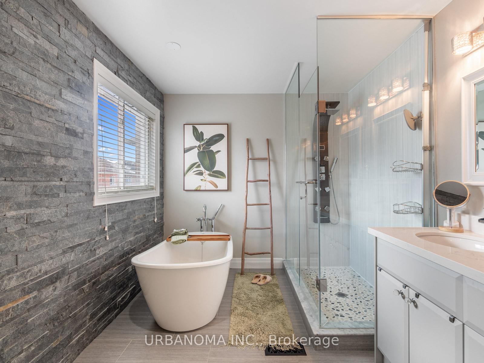 Photo 22 of 24 Palmette Drive, Richmond Hill, Oak Ridges Lake Wilcox — HOMEH