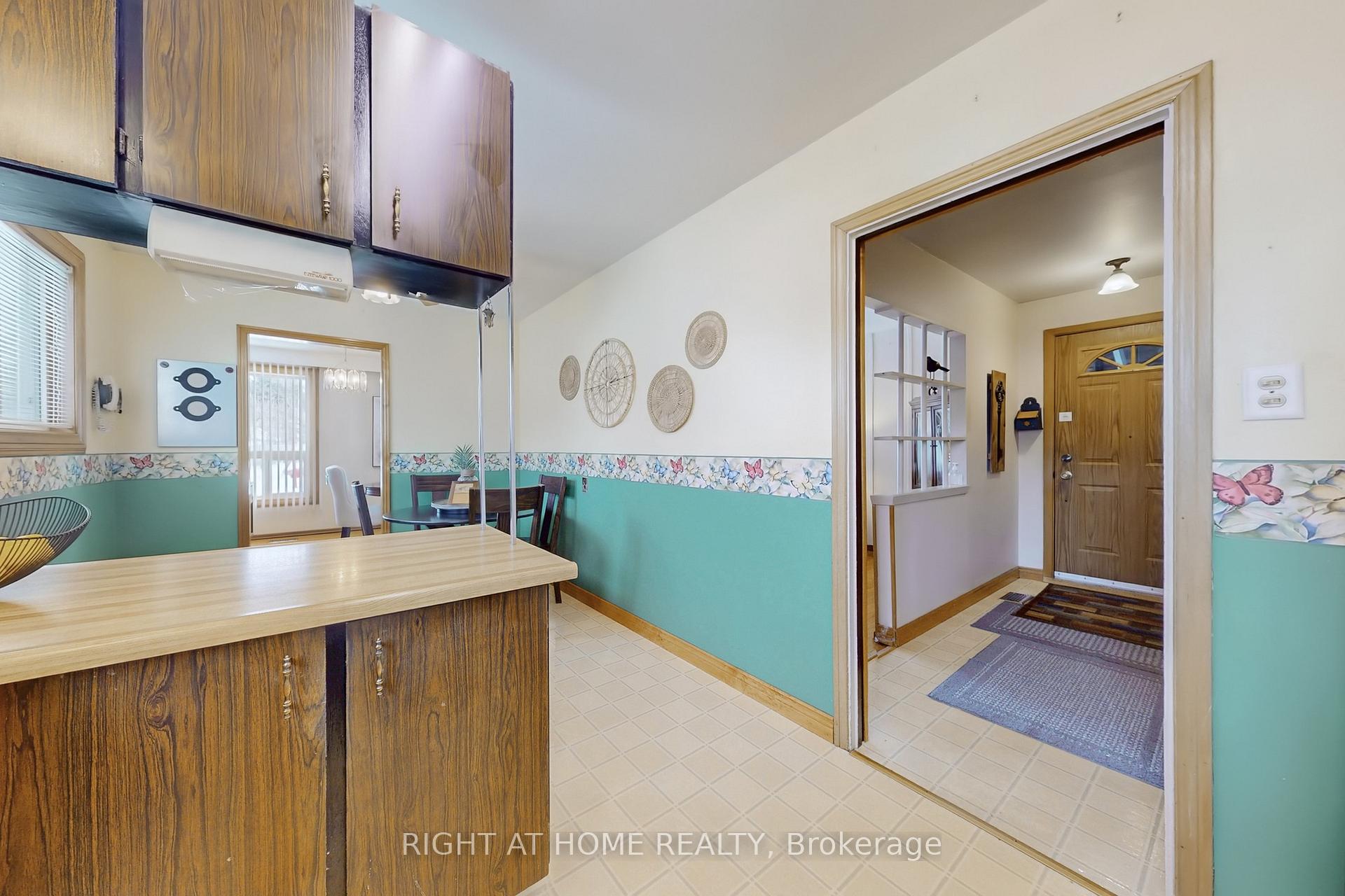 Photo 11 of 878 Reytan Boulevard, Pickering, Bay Ridges — HOMEH