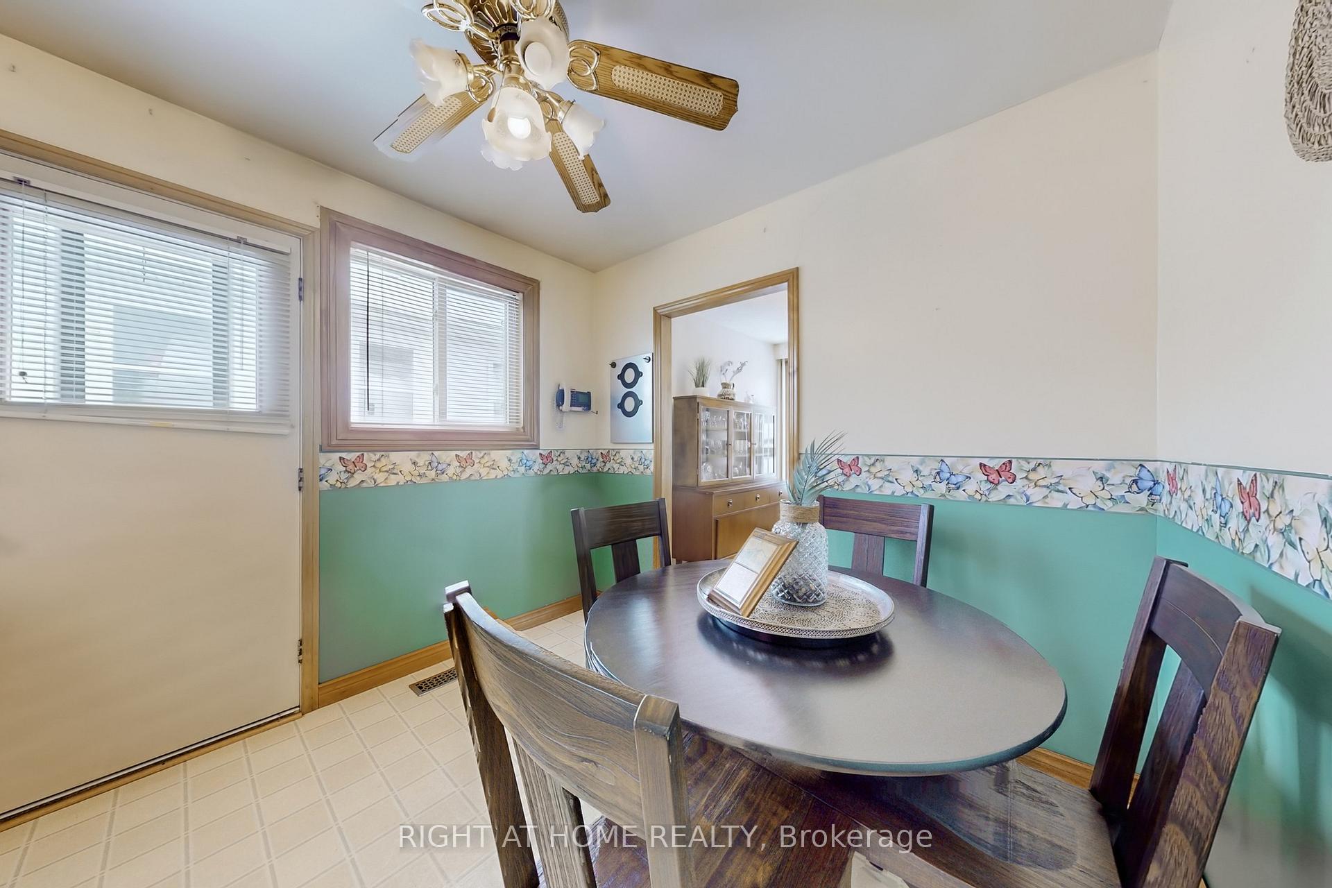Photo 12 of 878 Reytan Boulevard, Pickering, Bay Ridges — HOMEH