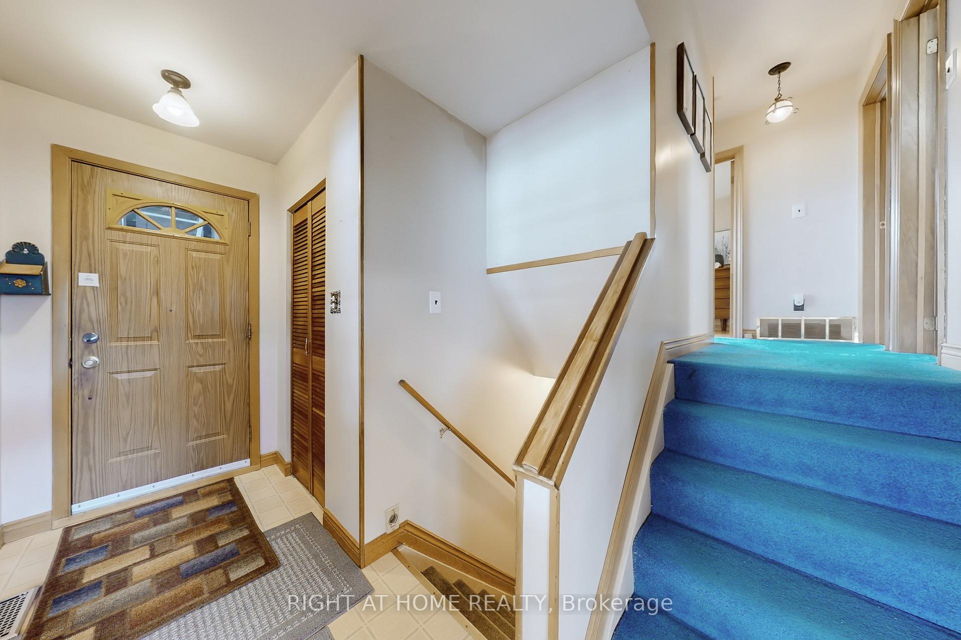 Photo 16 of 878 Reytan Boulevard, Pickering, Bay Ridges — HOMEH