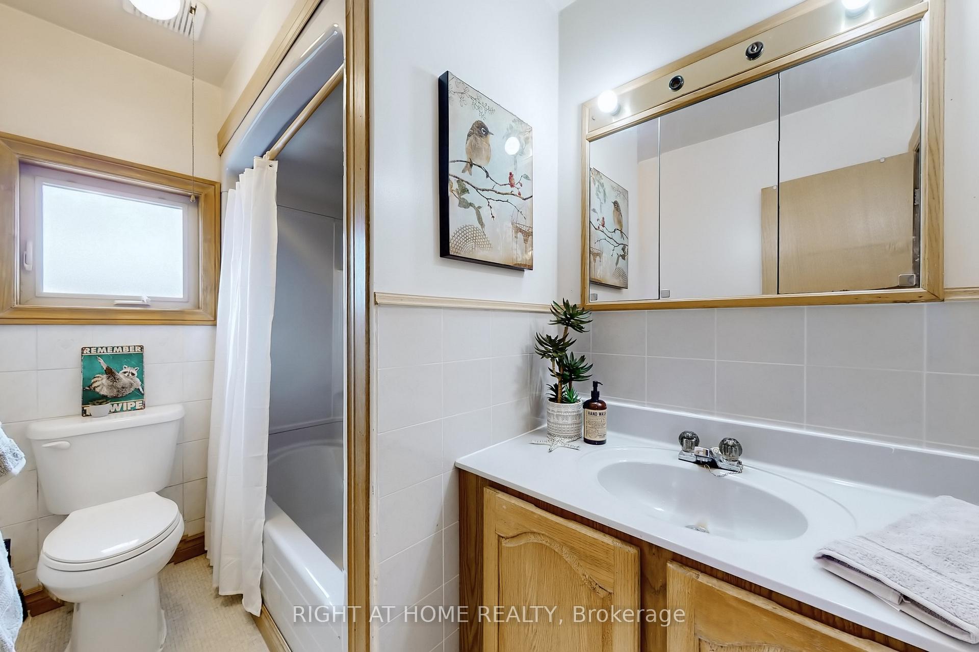 Photo 29 of 878 Reytan Boulevard, Pickering, Bay Ridges — HOMEH