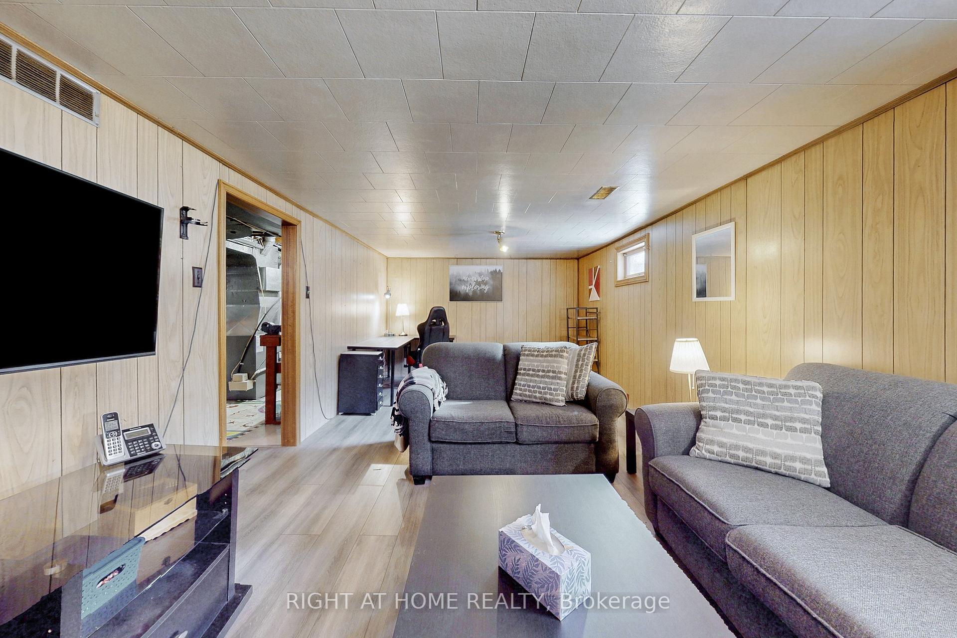 Photo 36 of 878 Reytan Boulevard, Pickering, Bay Ridges — HOMEH