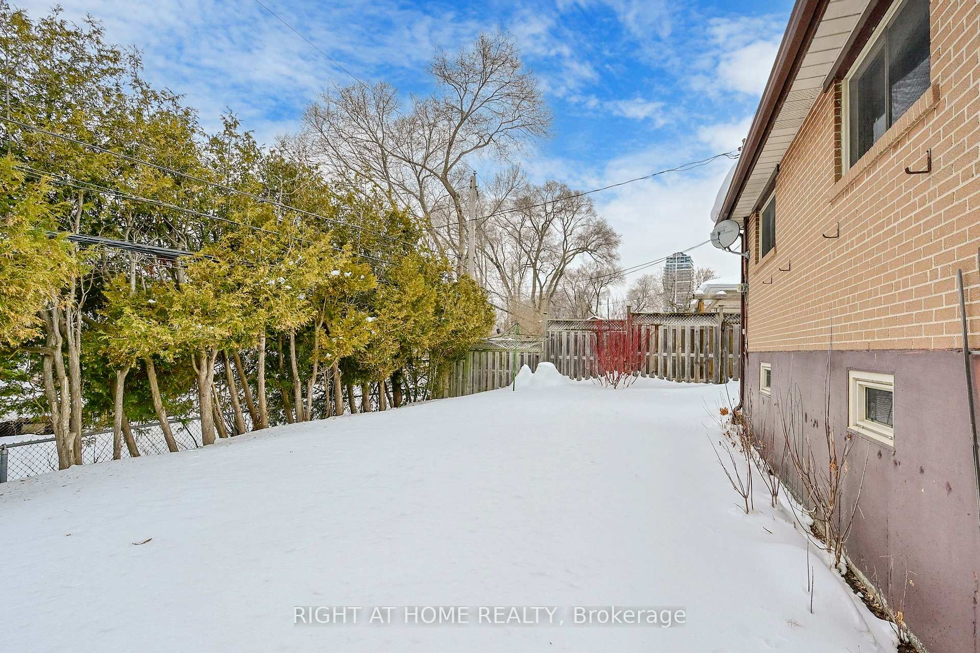 Photo 41 of 878 Reytan Boulevard, Pickering, Bay Ridges — HOMEH