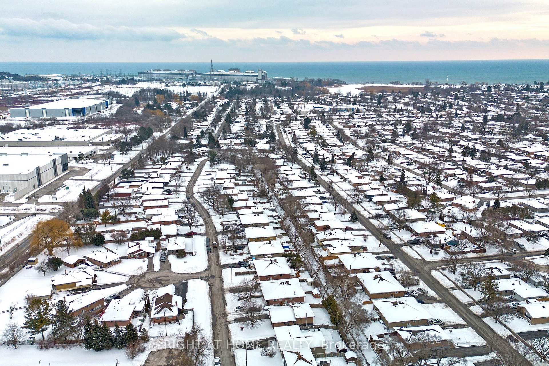 Photo 48 of 878 Reytan Boulevard, Pickering, Bay Ridges — HOMEH