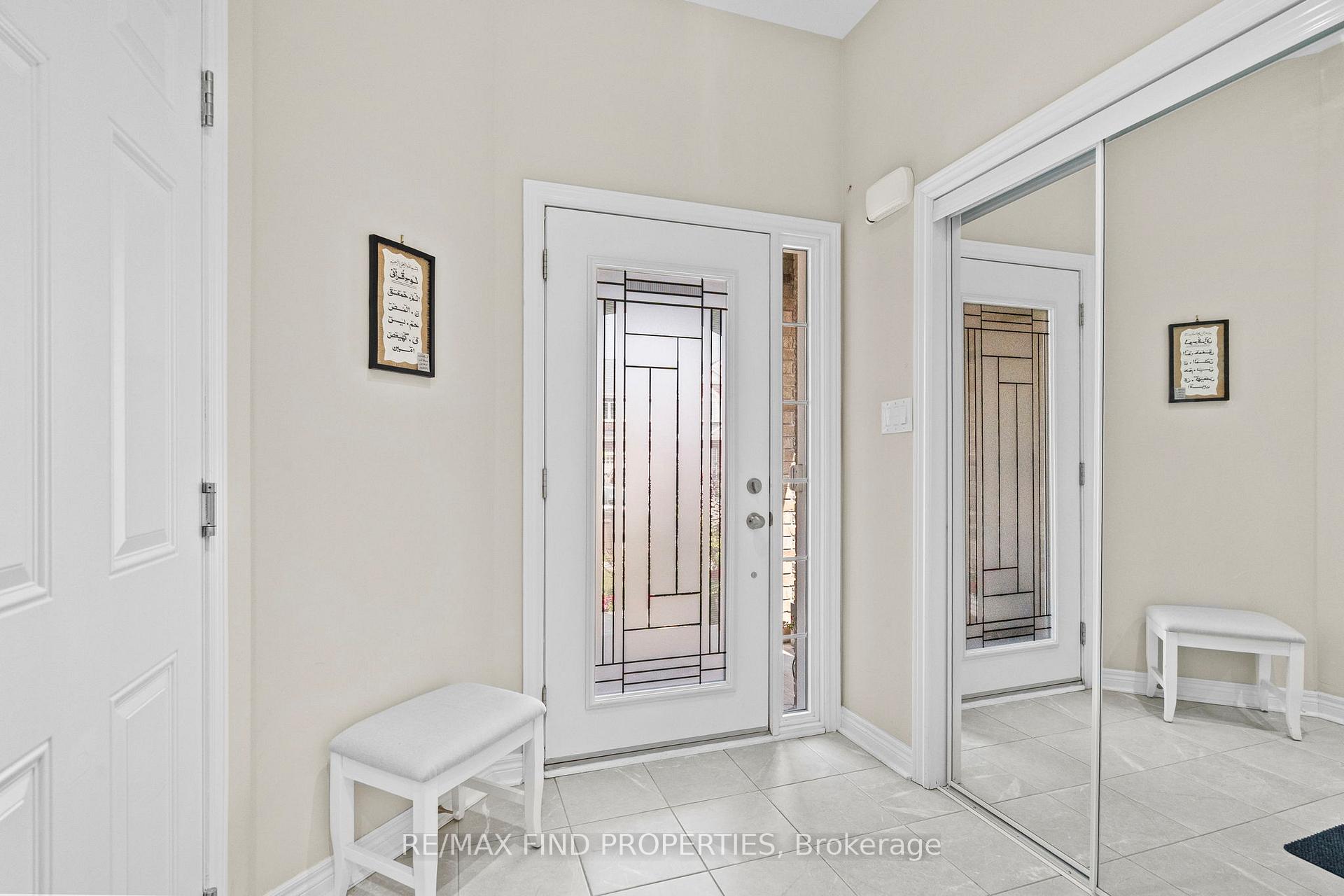 Photo 3 of 163 Whitefoot Crescent, Ajax, South East — HOMEH