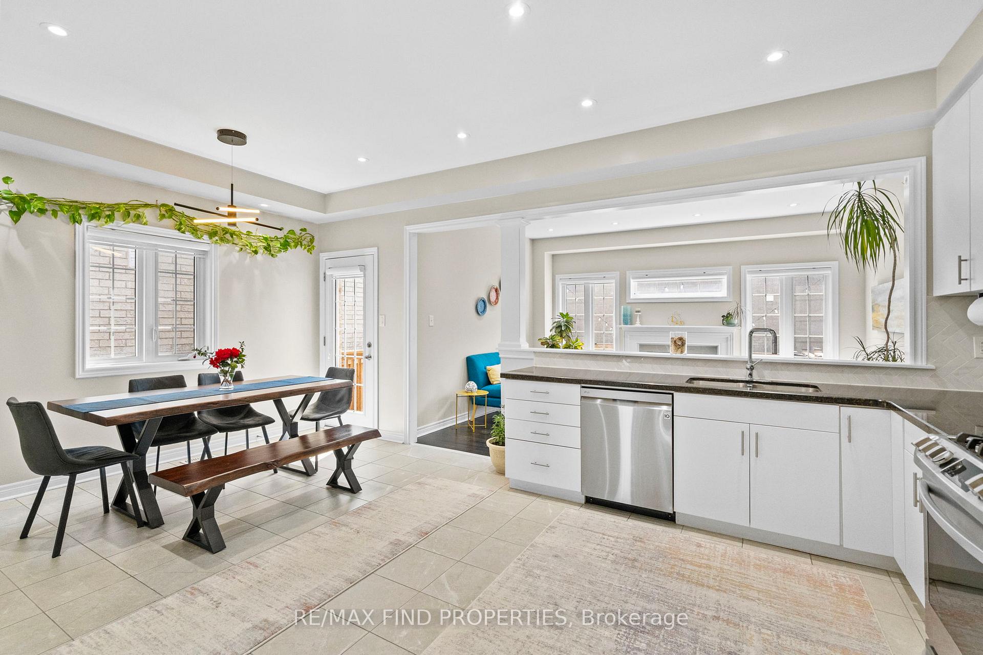 Photo 9 of 163 Whitefoot Crescent, Ajax, South East — HOMEH