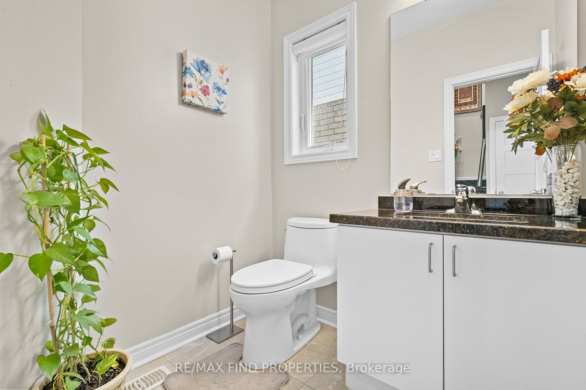 Photo 17 of 163 Whitefoot Crescent, Ajax, South East — HOMEH