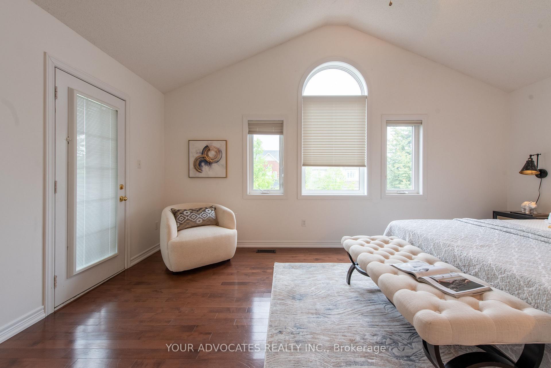 Photo 10 of 68 Kenilworth Crescent, Whitby, Brooklin — HOMEH