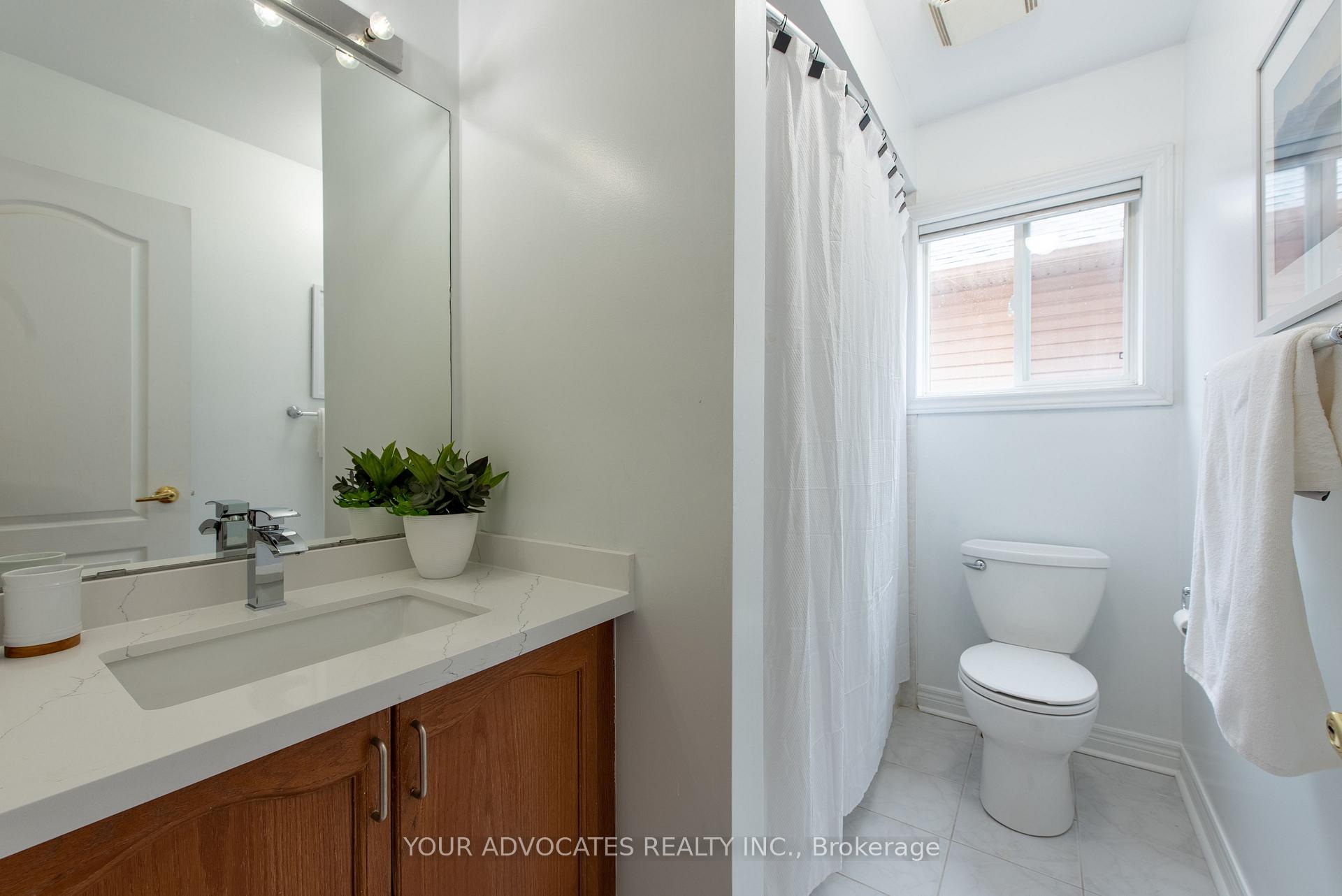 Photo 17 of 68 Kenilworth Crescent, Whitby, Brooklin — HOMEH