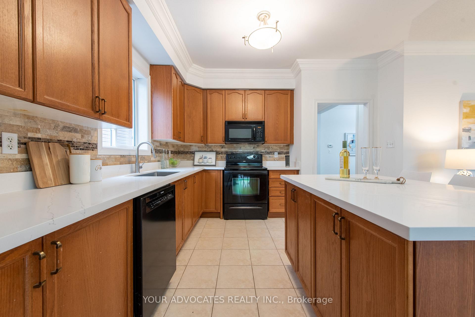 Photo 31 of 68 Kenilworth Crescent, Whitby, Brooklin — HOMEH