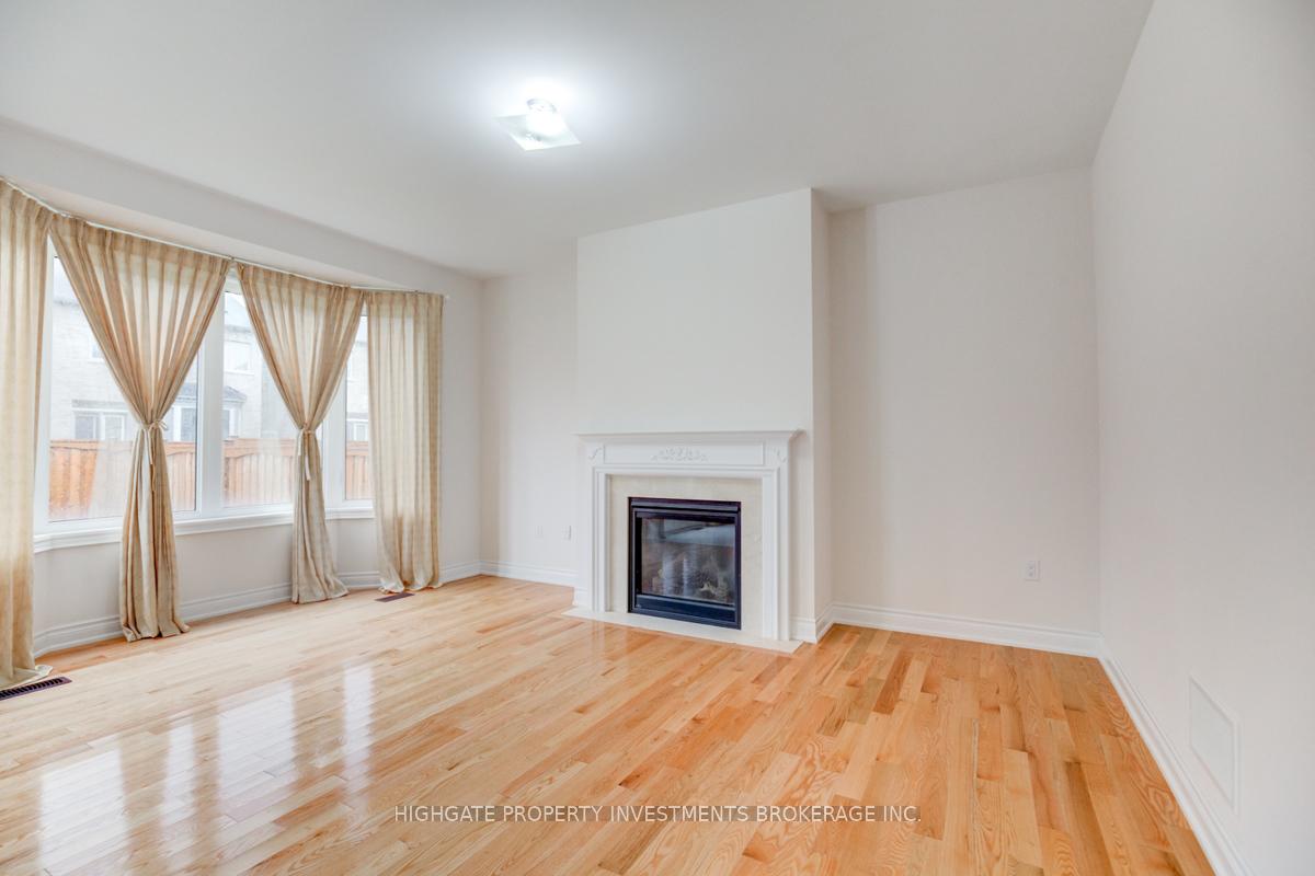 Photo 10 of 18 Andreeta Drive, Vaughan, Kleinburg — HOMEH