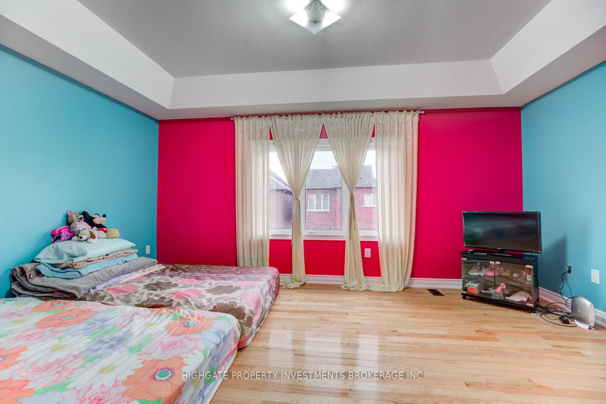 Photo 13 of 18 Andreeta Drive, Vaughan, Kleinburg — HOMEH