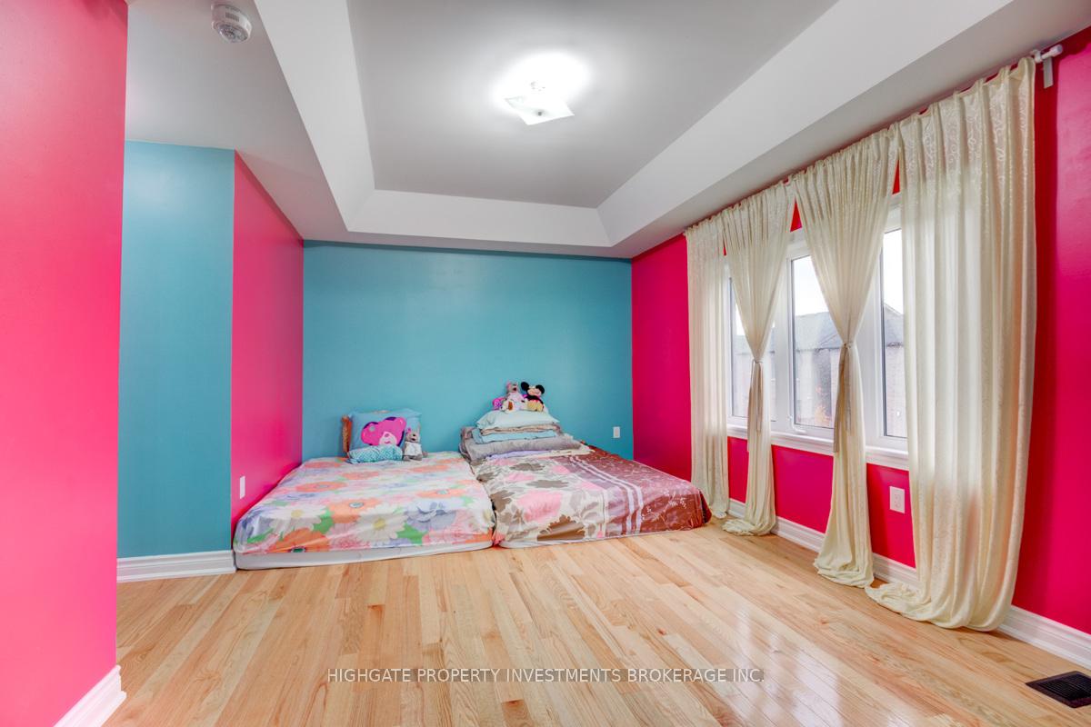 Photo 14 of 18 Andreeta Drive, Vaughan, Kleinburg — HOMEH