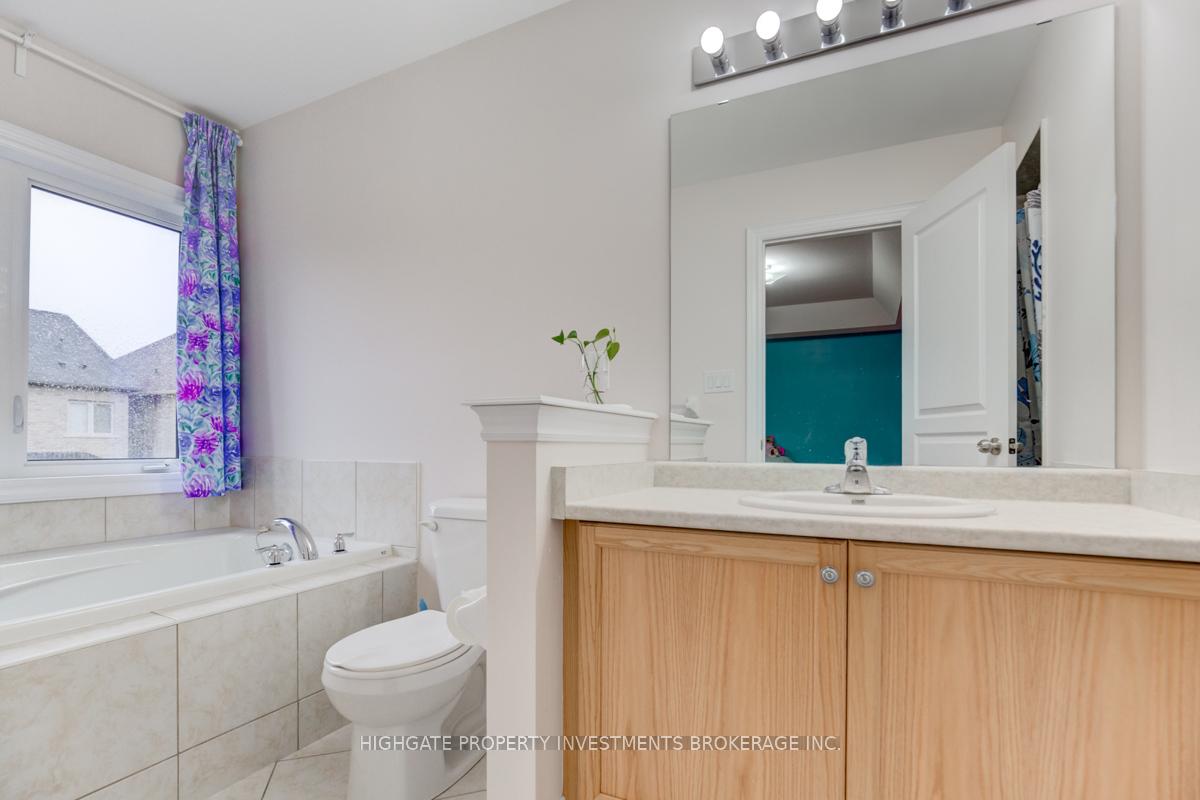 Photo 15 of 18 Andreeta Drive, Vaughan, Kleinburg — HOMEH