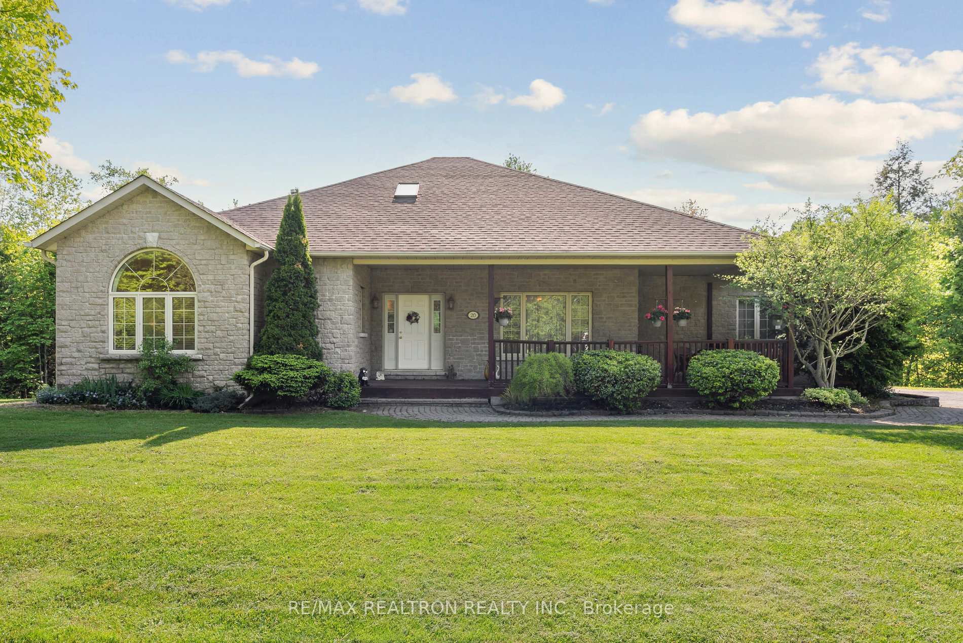 Photo 1 of 20 Grouse Court, Whitby, Rural Whitby — HOMEH