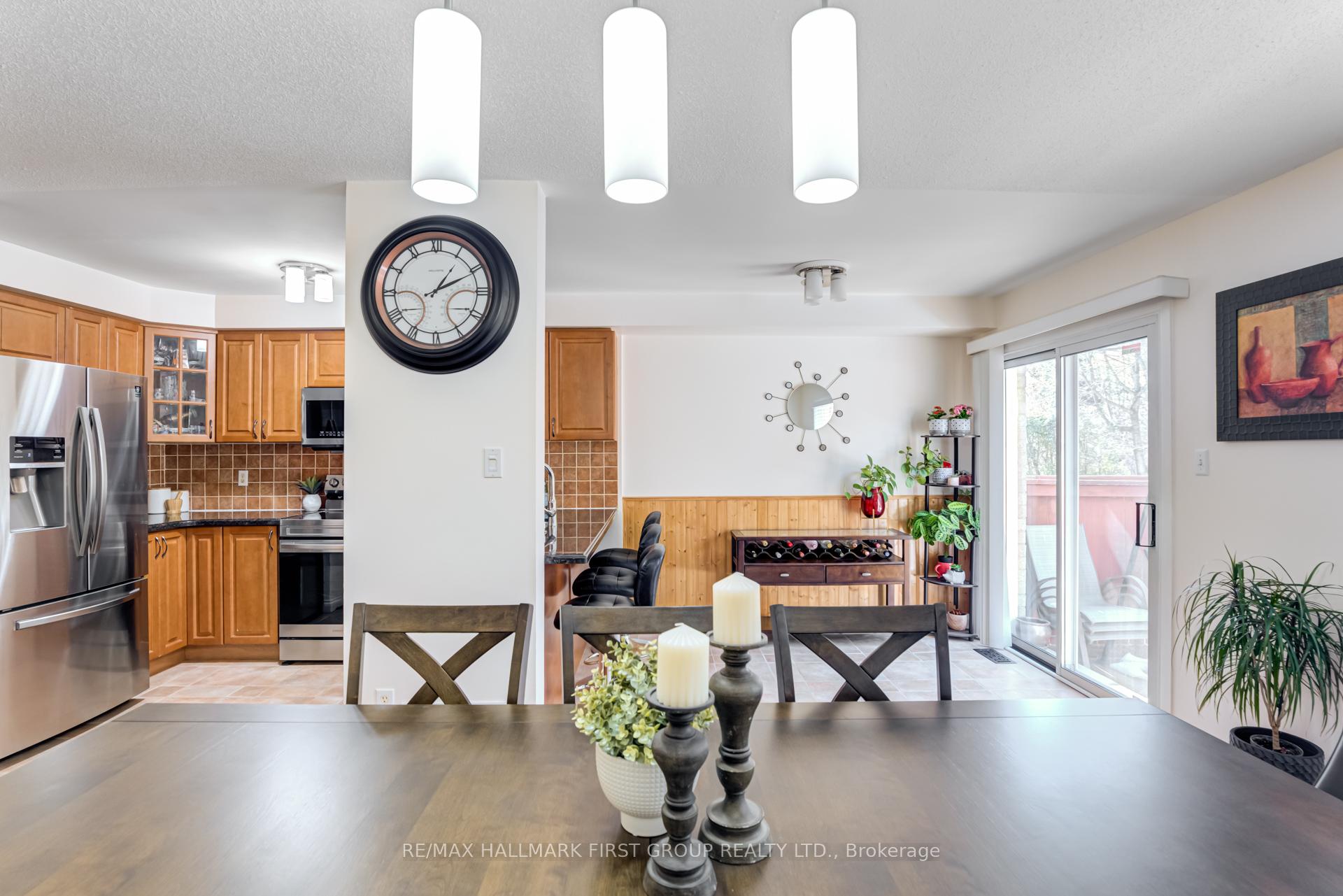Photo 8 of 1718 Autumn Crescent, Pickering, Amberlea — HOMEH