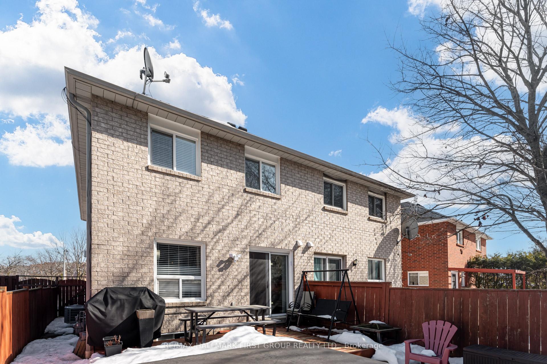 Photo 26 of 1718 Autumn Crescent, Pickering, Amberlea — HOMEH