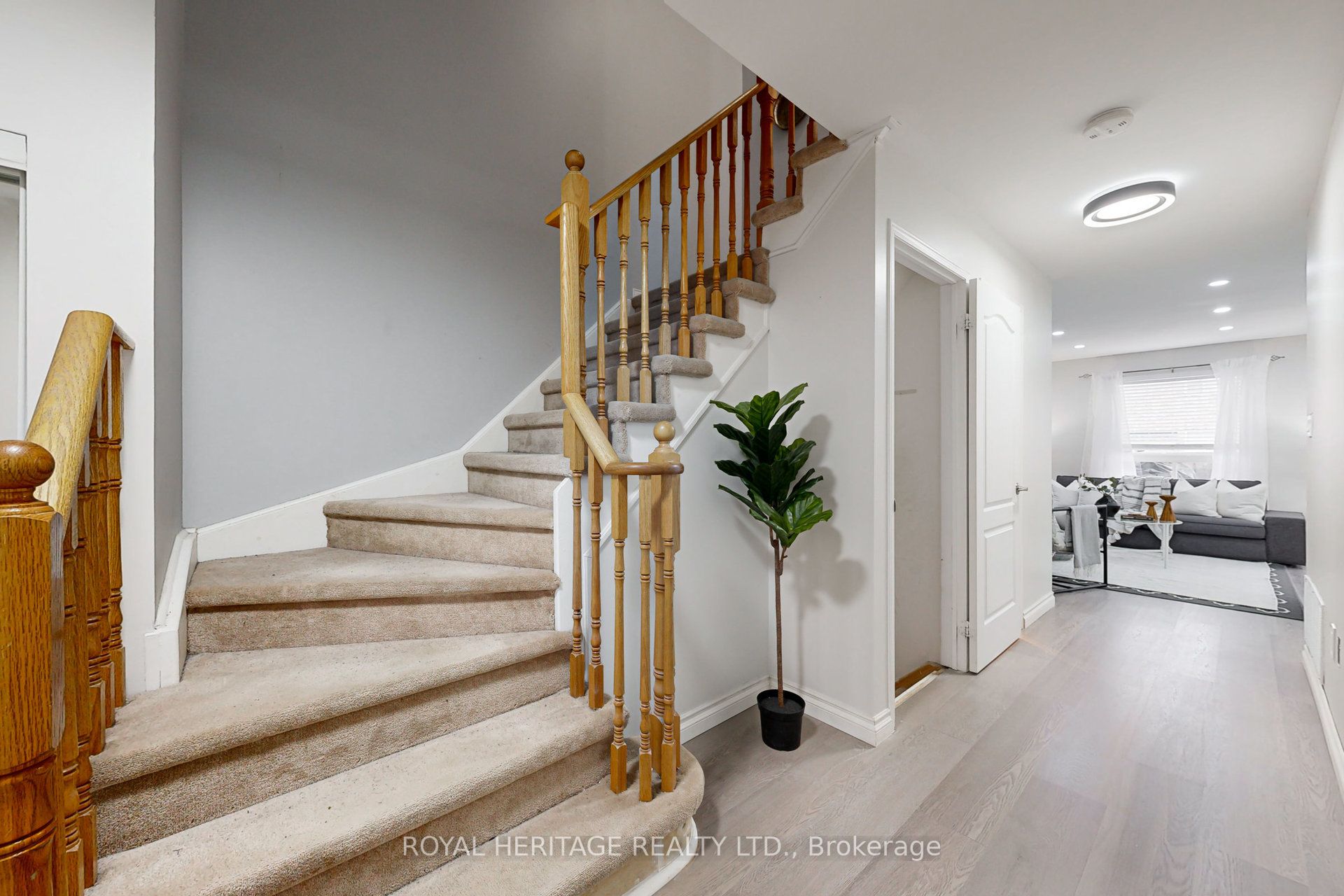 Photo 19 of 83 Presley Crescent, Whitby, Williamsburg — HOMEH
