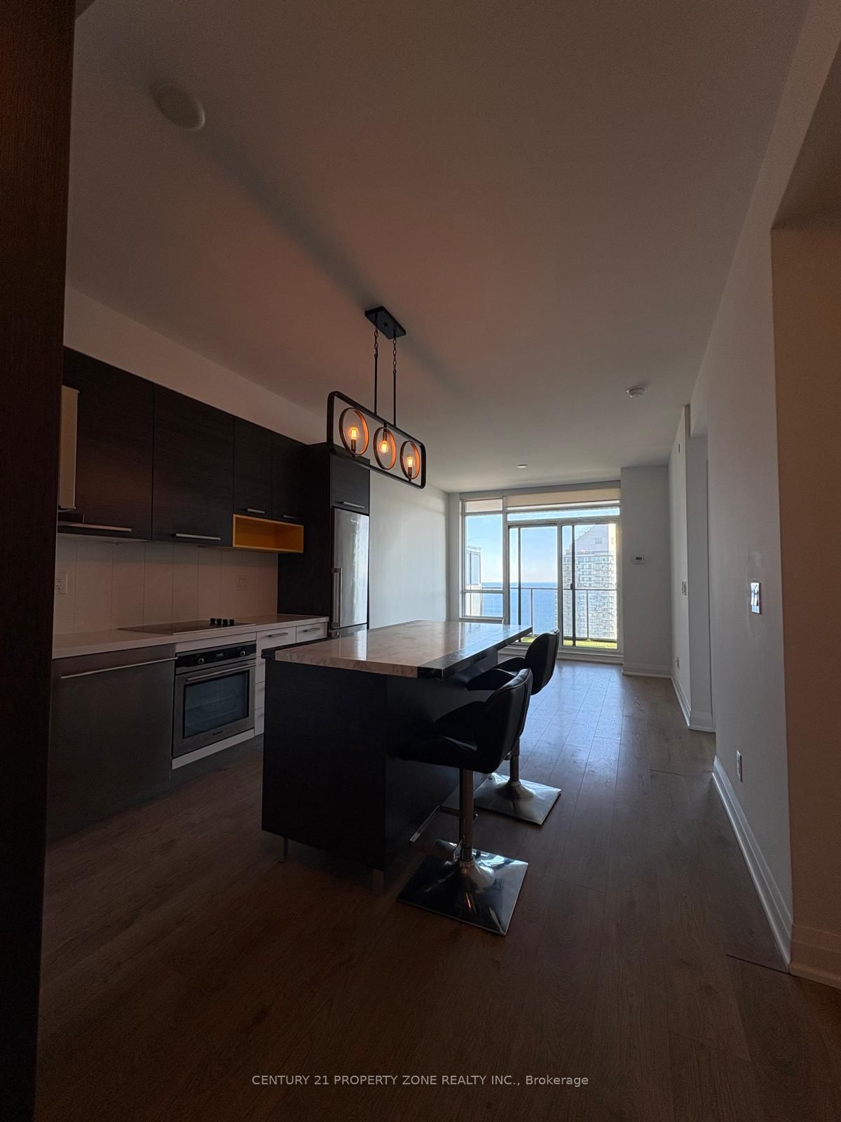 Photo 5 of Unit 3802, 36 Park Lawn Rd, Etobicoke, Mimico — HOMEH