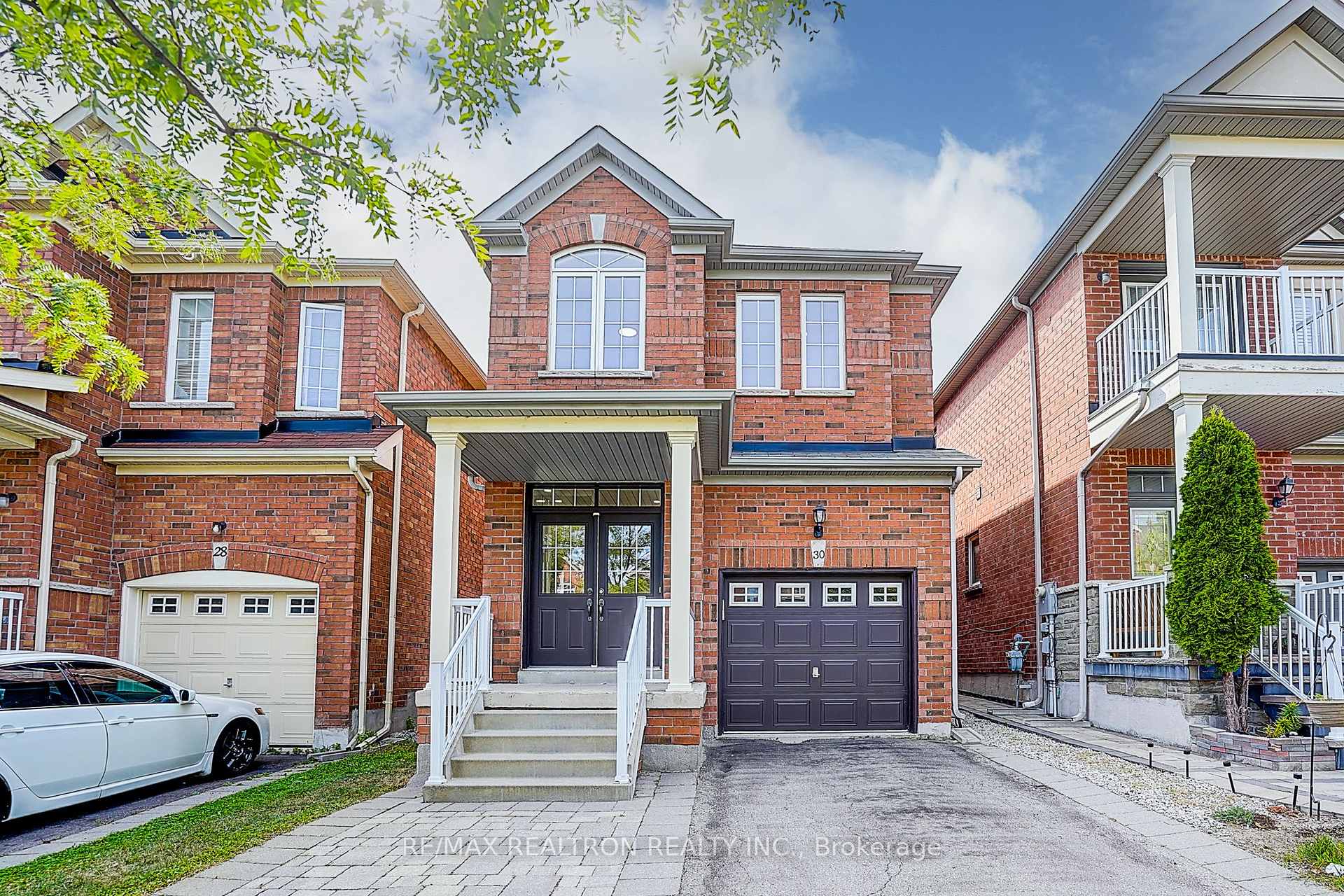 Photo 1 of 30 Big Hill Crescent, Vaughan, Patterson — HOMEH