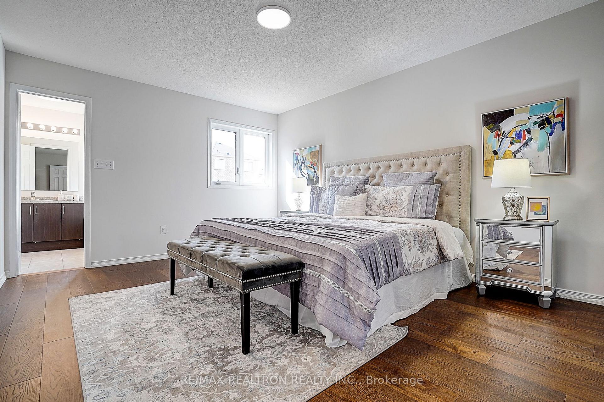 Photo 26 of 30 Big Hill Crescent, Vaughan, Patterson — HOMEH