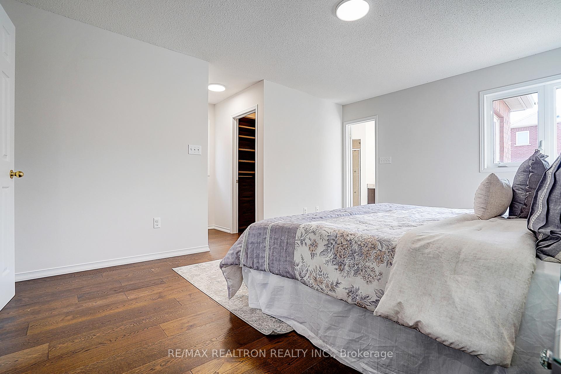 Photo 28 of 30 Big Hill Crescent, Vaughan, Patterson — HOMEH