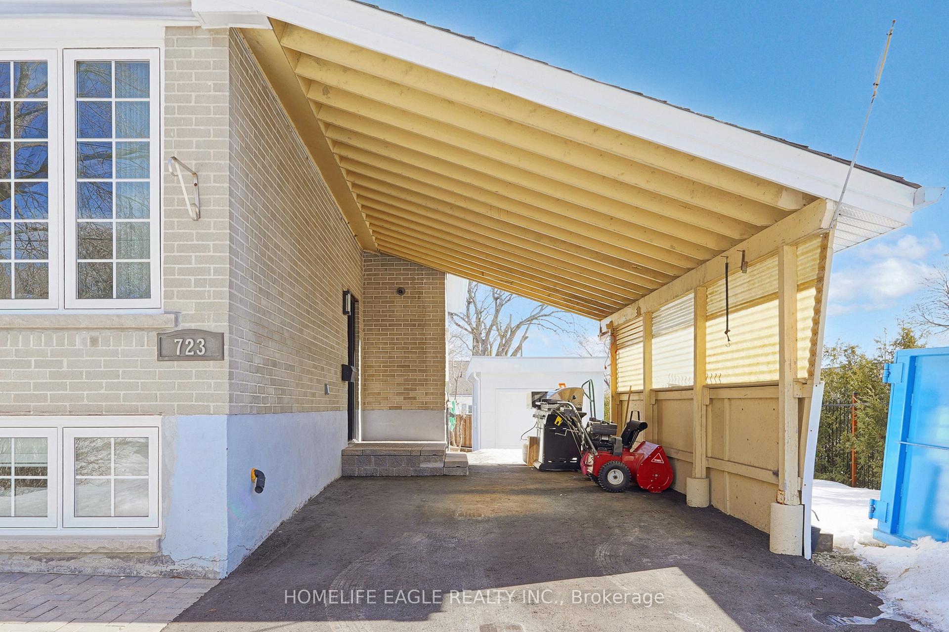Photo 1 of 723 Victory Drive, Pickering, West Shore — HOMEH