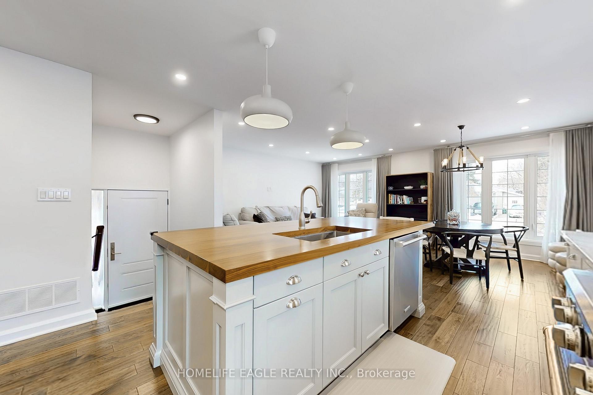 Photo 6 of 723 Victory Drive, Pickering, West Shore — HOMEH