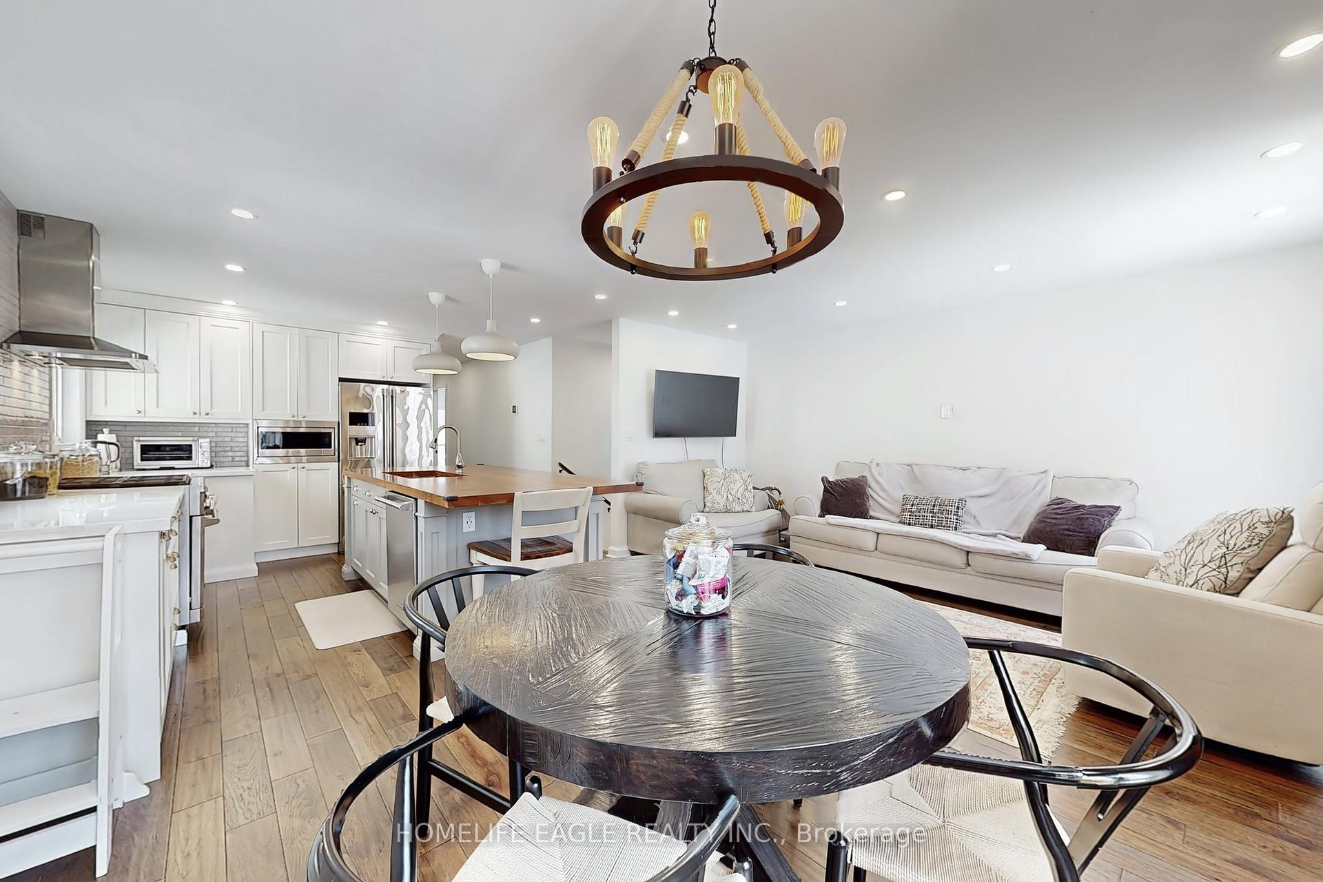 Photo 13 of 723 Victory Drive, Pickering, West Shore — HOMEH